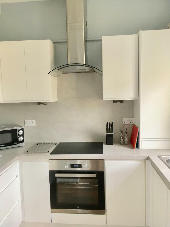 34 Learmonth Avenue * Edinburgh
