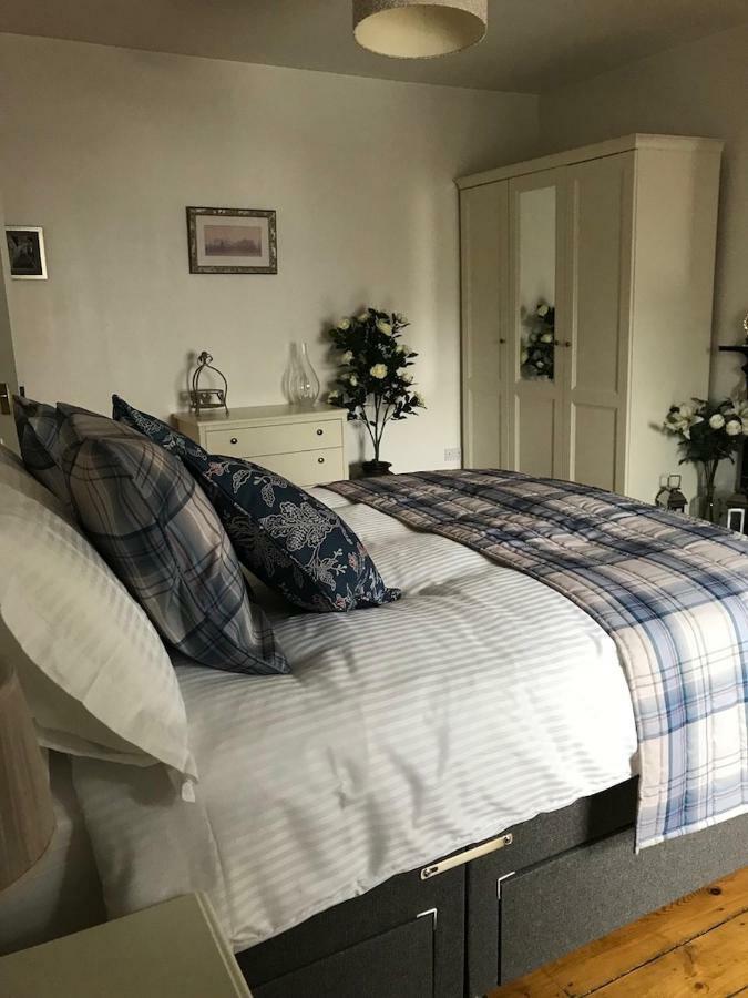 Luxury City Centre Penthouse Apartment *