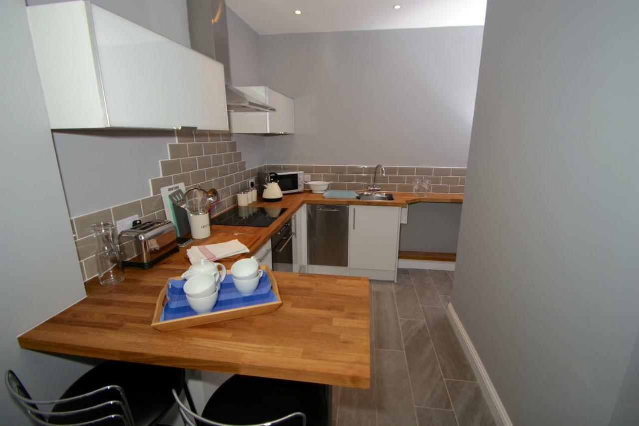 43 Flat 9 Montgomery Street Apartment *