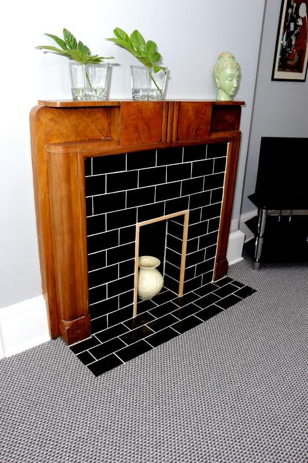 43 Flat 9 Montgomery Street Apartment *
