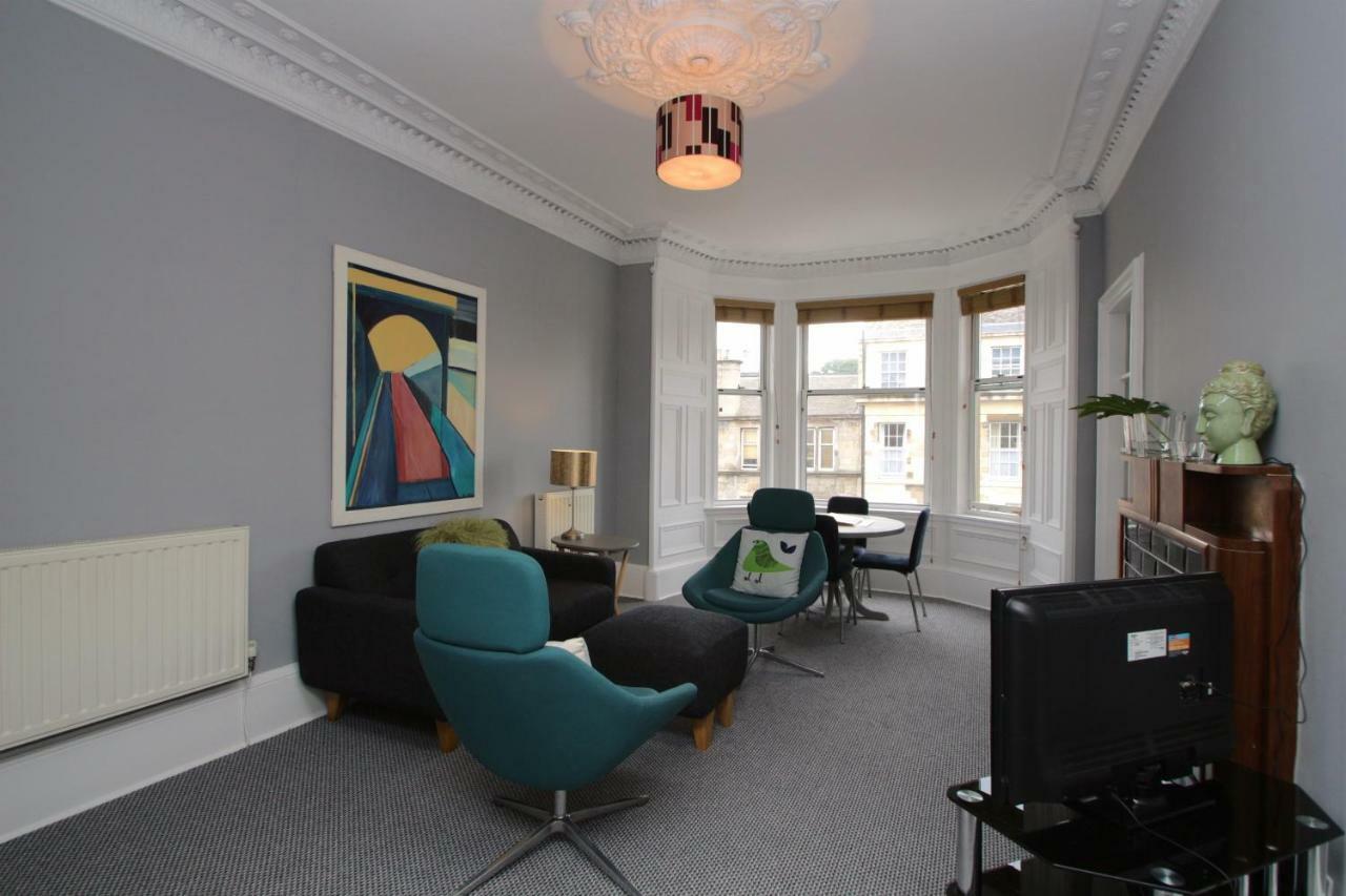 43 Flat 9 Montgomery Street * Edinburgh