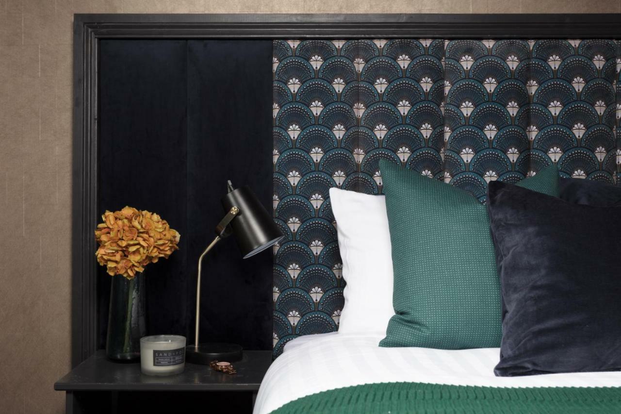 Luxury Boutique In Fashionable Stockbridge 5* *