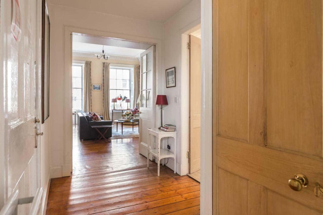 Apartment Grand & Spacious With Wifi
