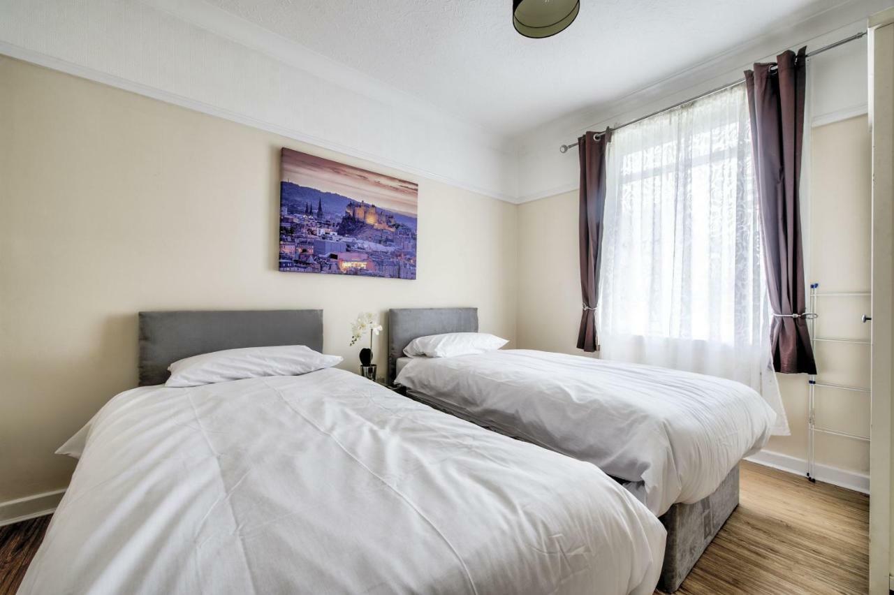 Holiday home Pilton Avenue House *
