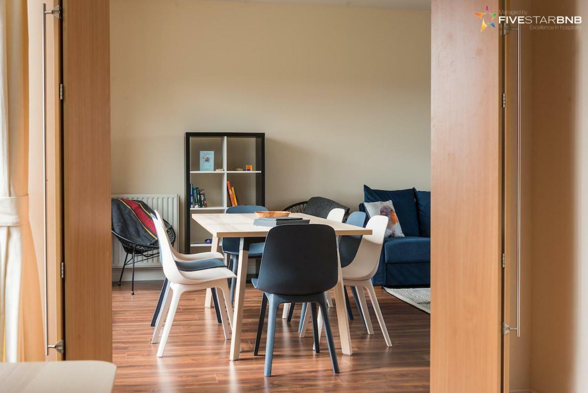 Northcote Penthouse Apartment *