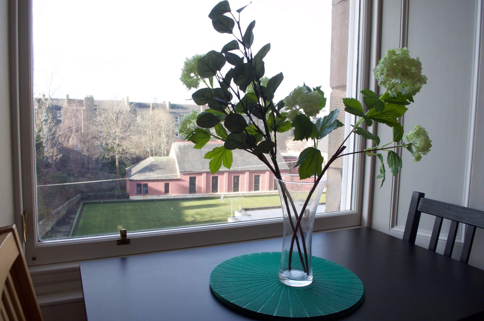 Apartment 2 Bedroom Flat Near Centre