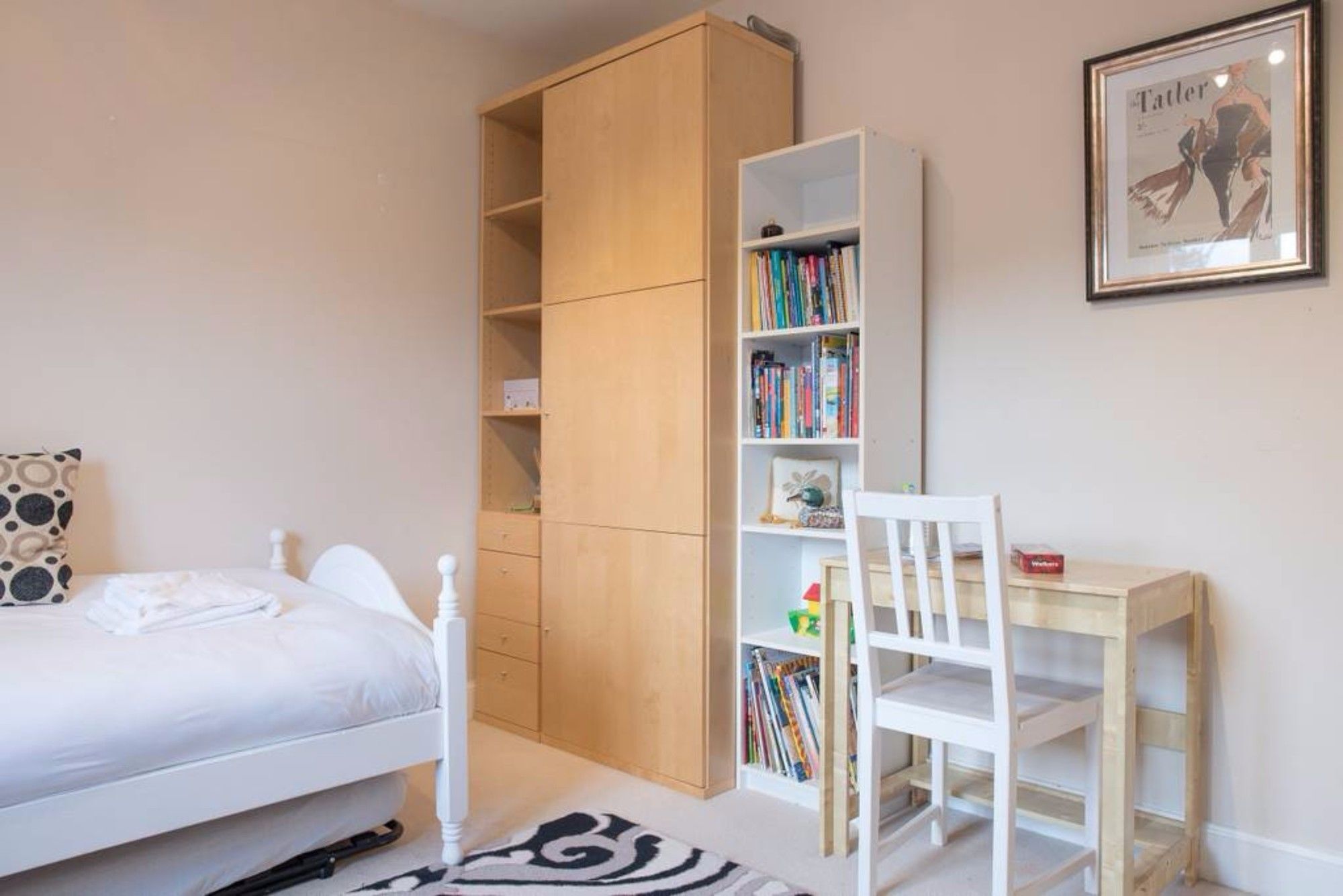 5 Bedroom House With Free Parking