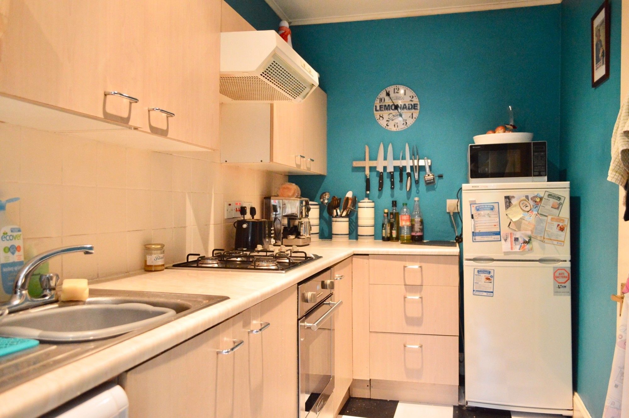 Two Bedroom Flat In Meadowbank Sleeps 4