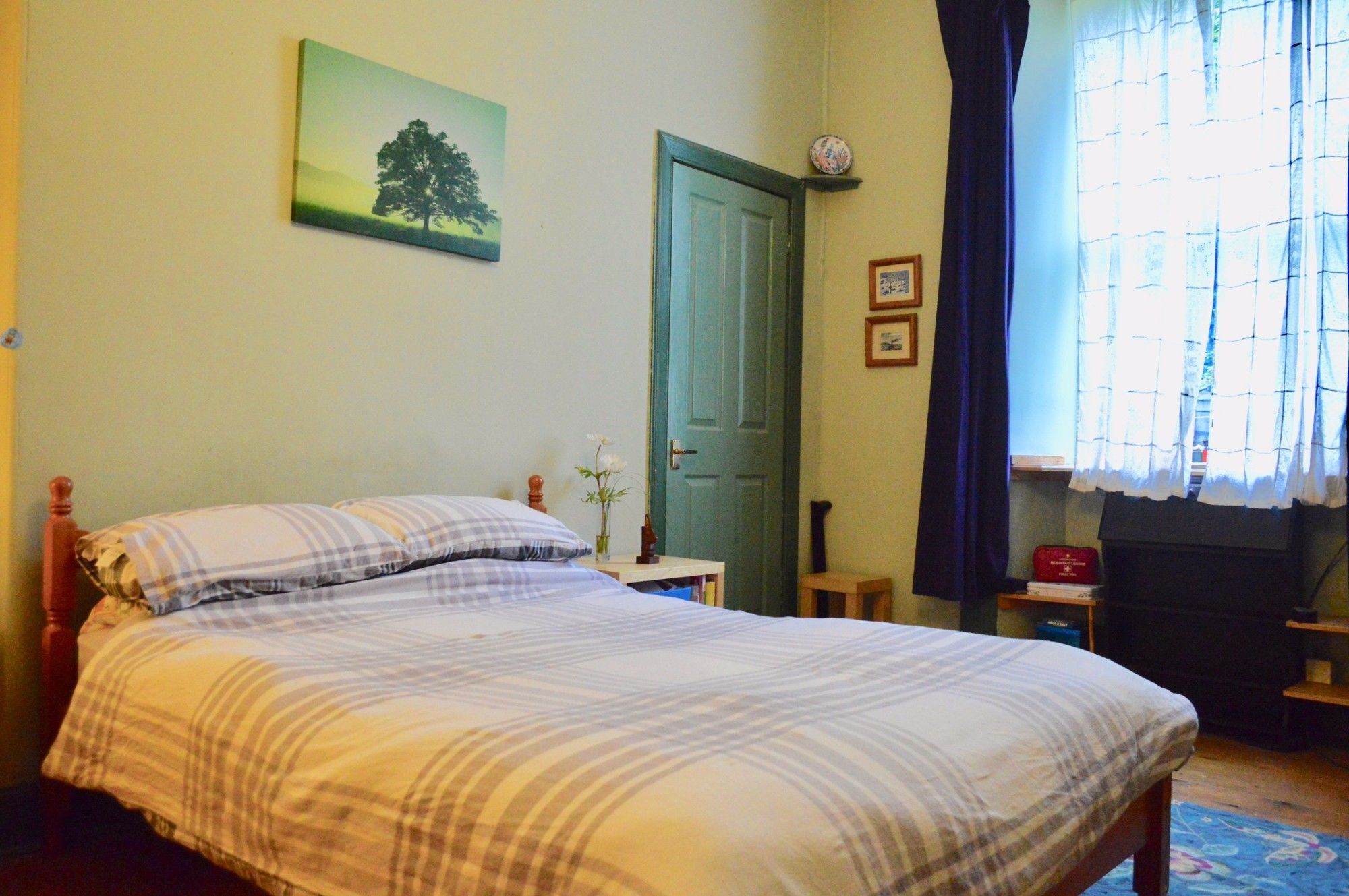 Two Bedroom Flat In Meadowbank Sleeps 4 Apartment *