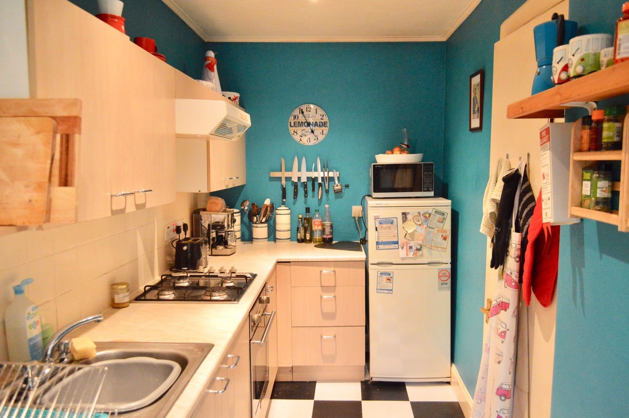 Two Bedroom Flat In Meadowbank Sleeps 4