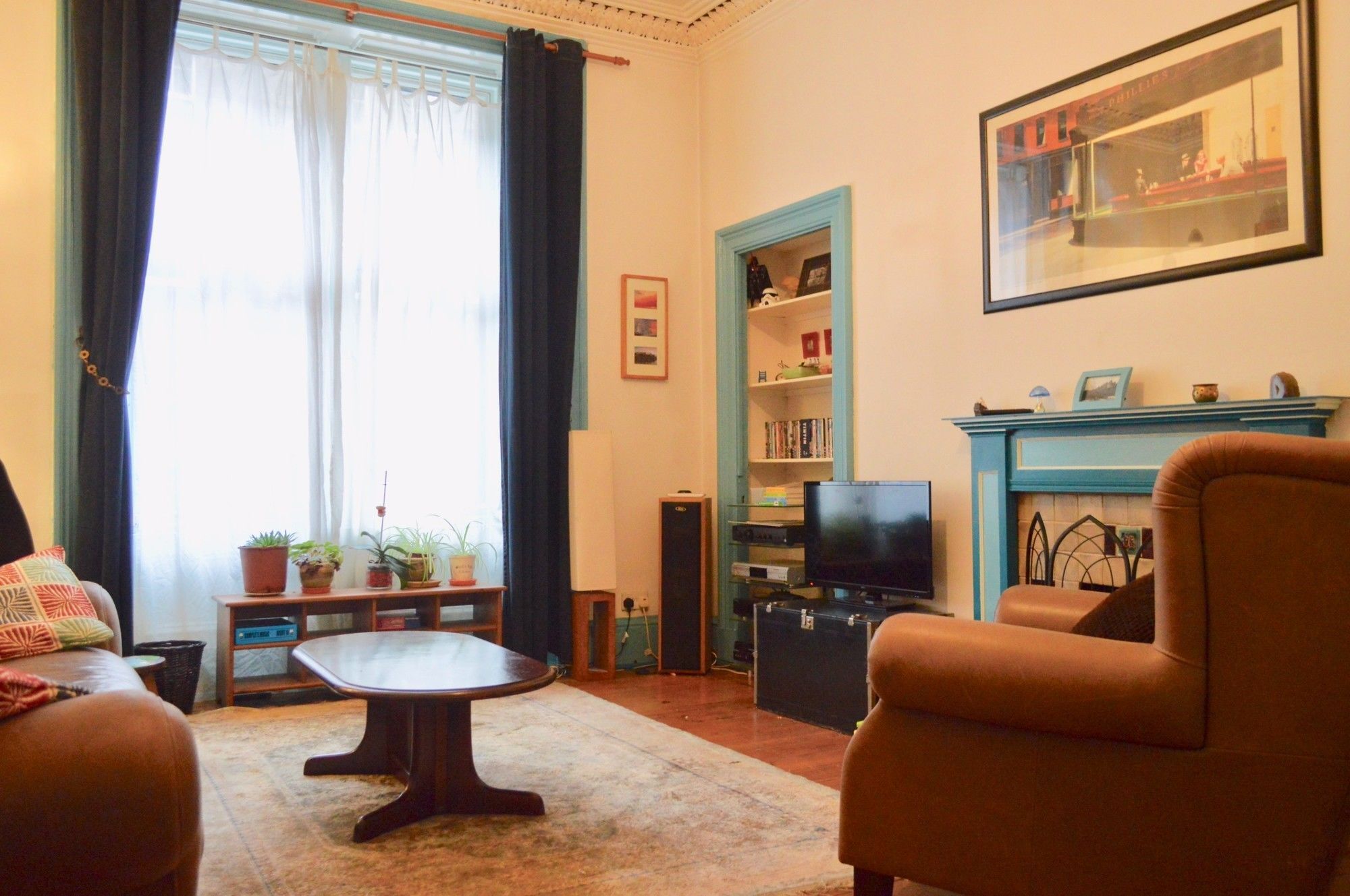 Apartment Two Bedroom Flat In Meadowbank Sleeps 4 *