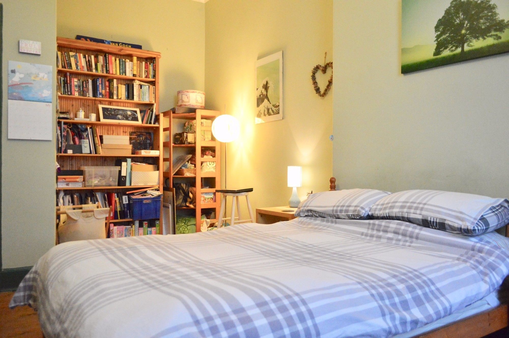 Apartment Two Bedroom Flat In Meadowbank Sleeps 4
