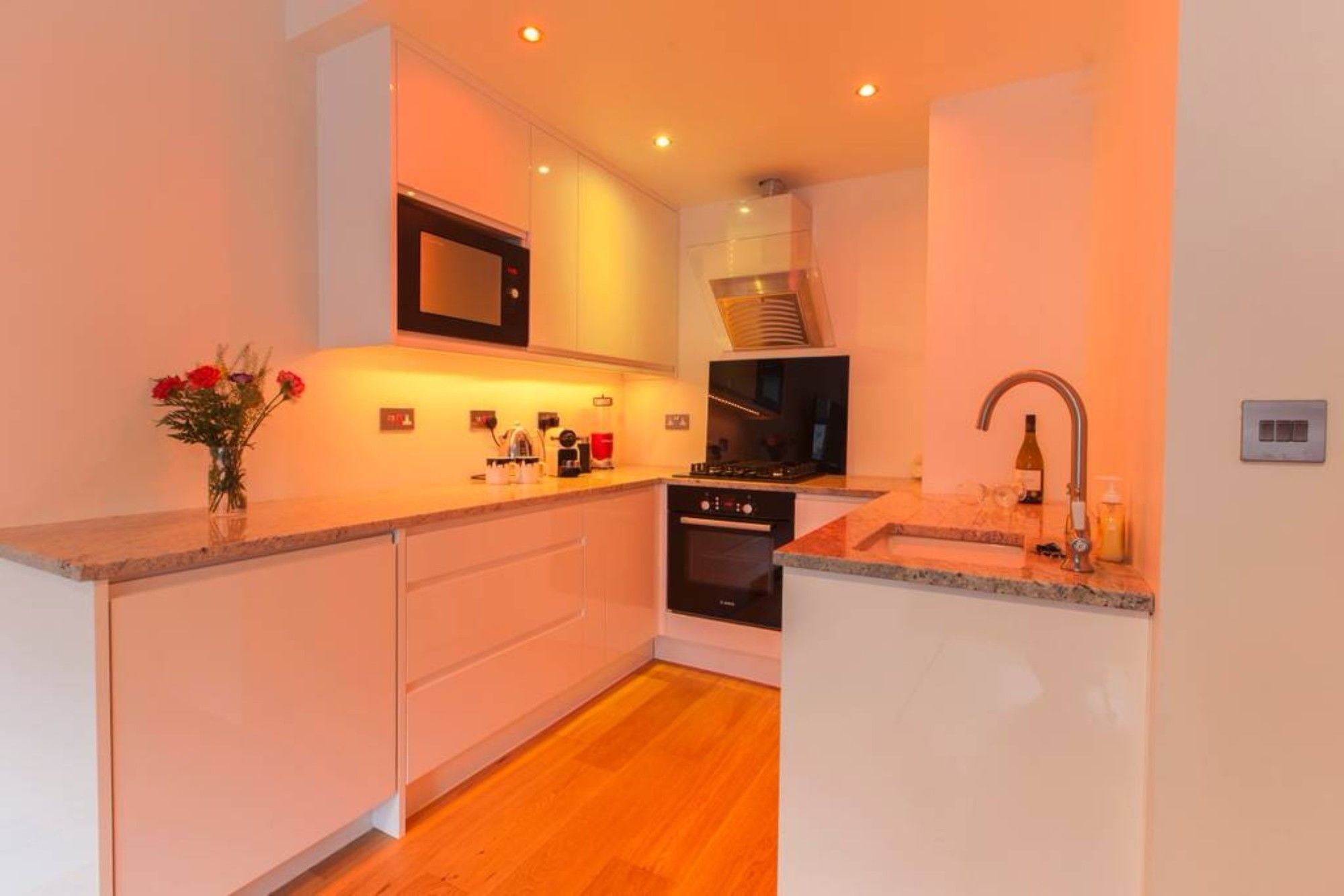 Apartment 2 Bedroom Near Castle *