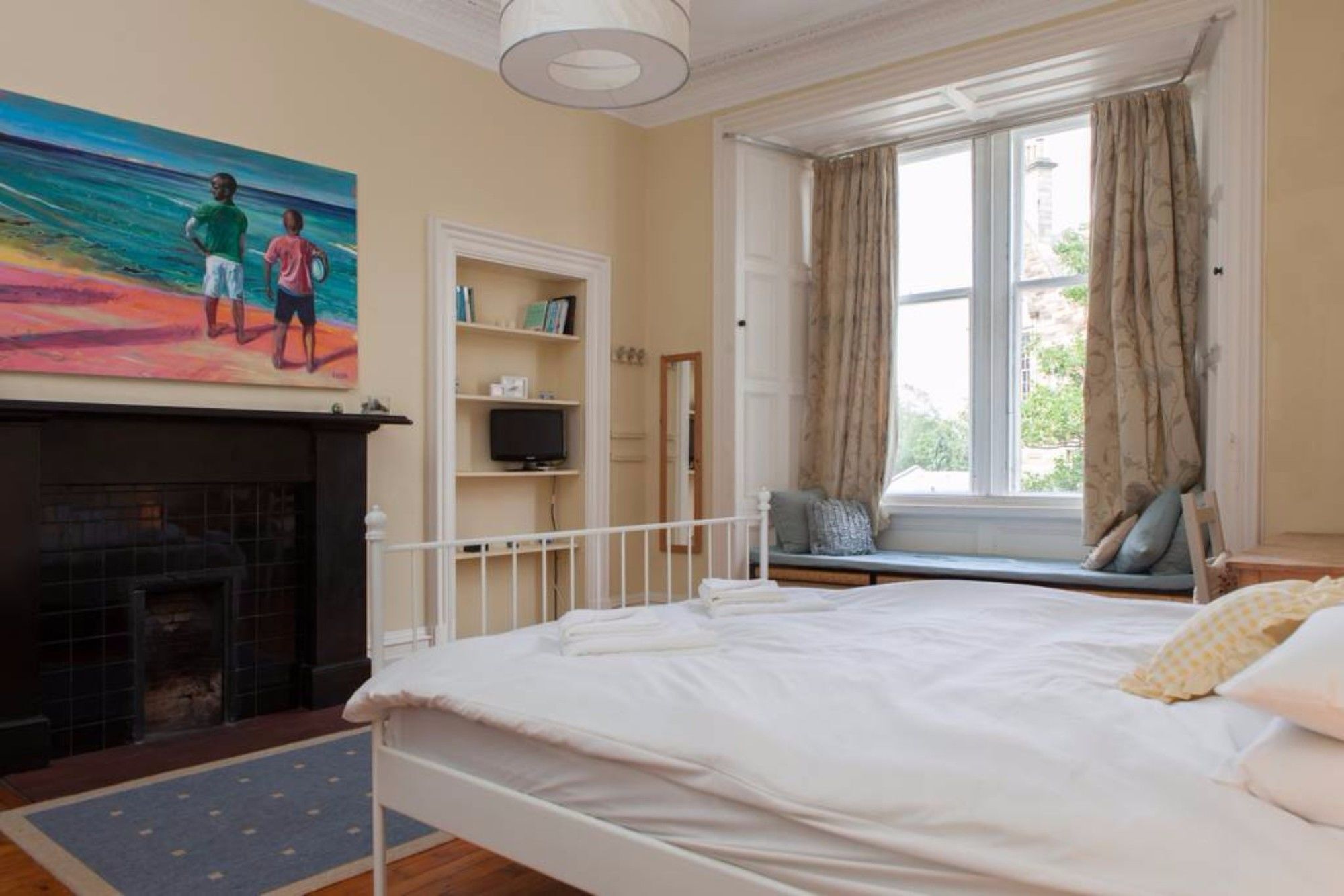 Apartment 4 Bedroom Near The Meadows