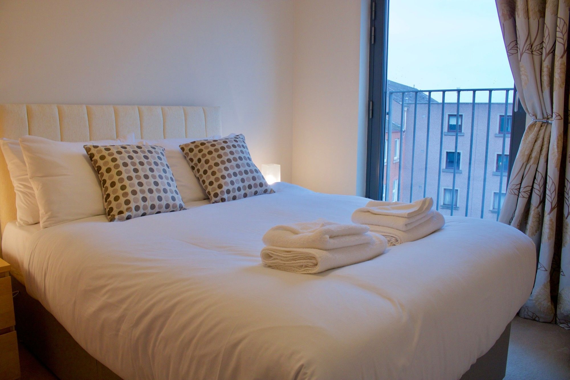 3 Bedroom Duplex In Edinburgh