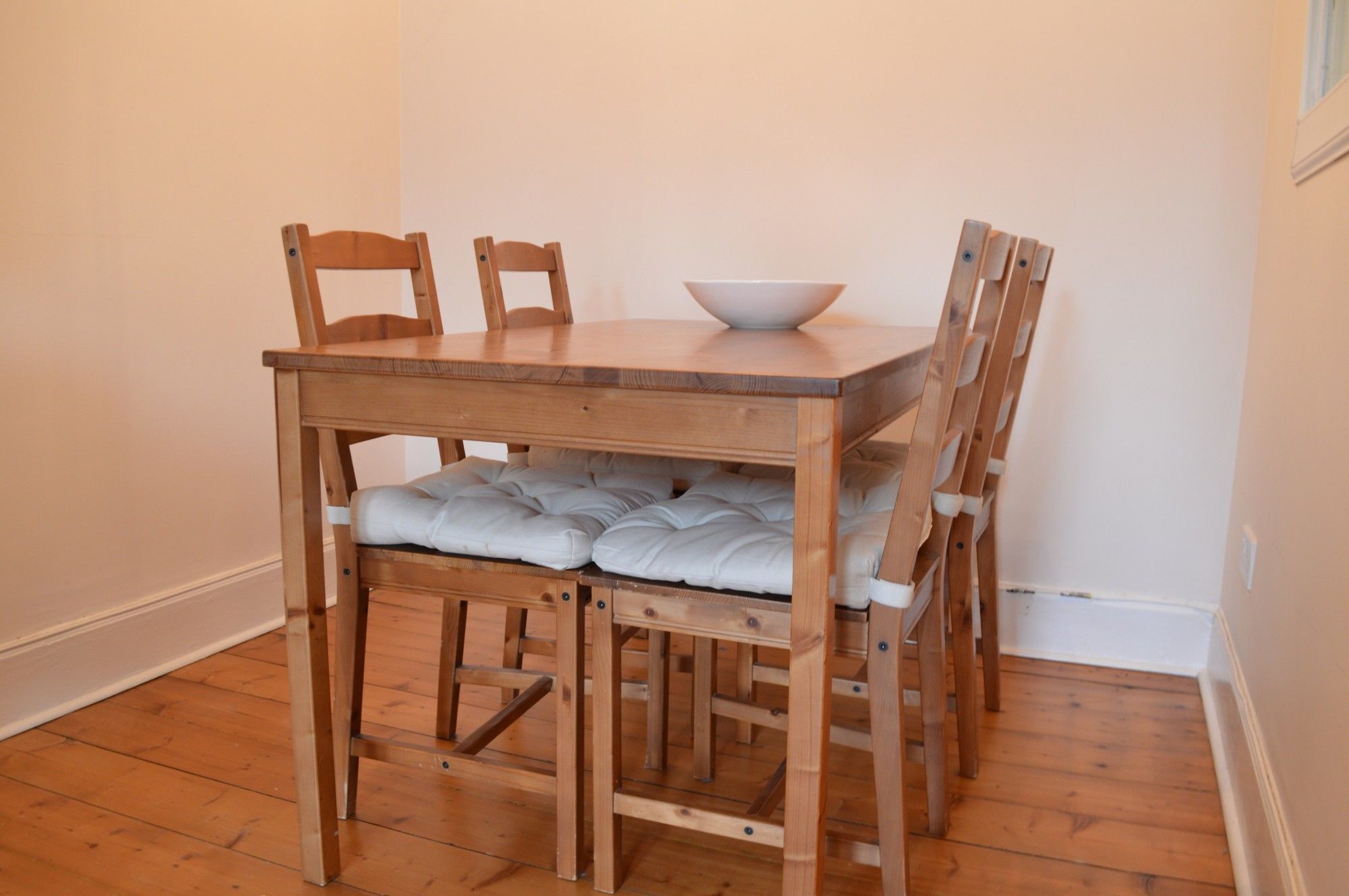 1 Bedroom Flat In Apartment *