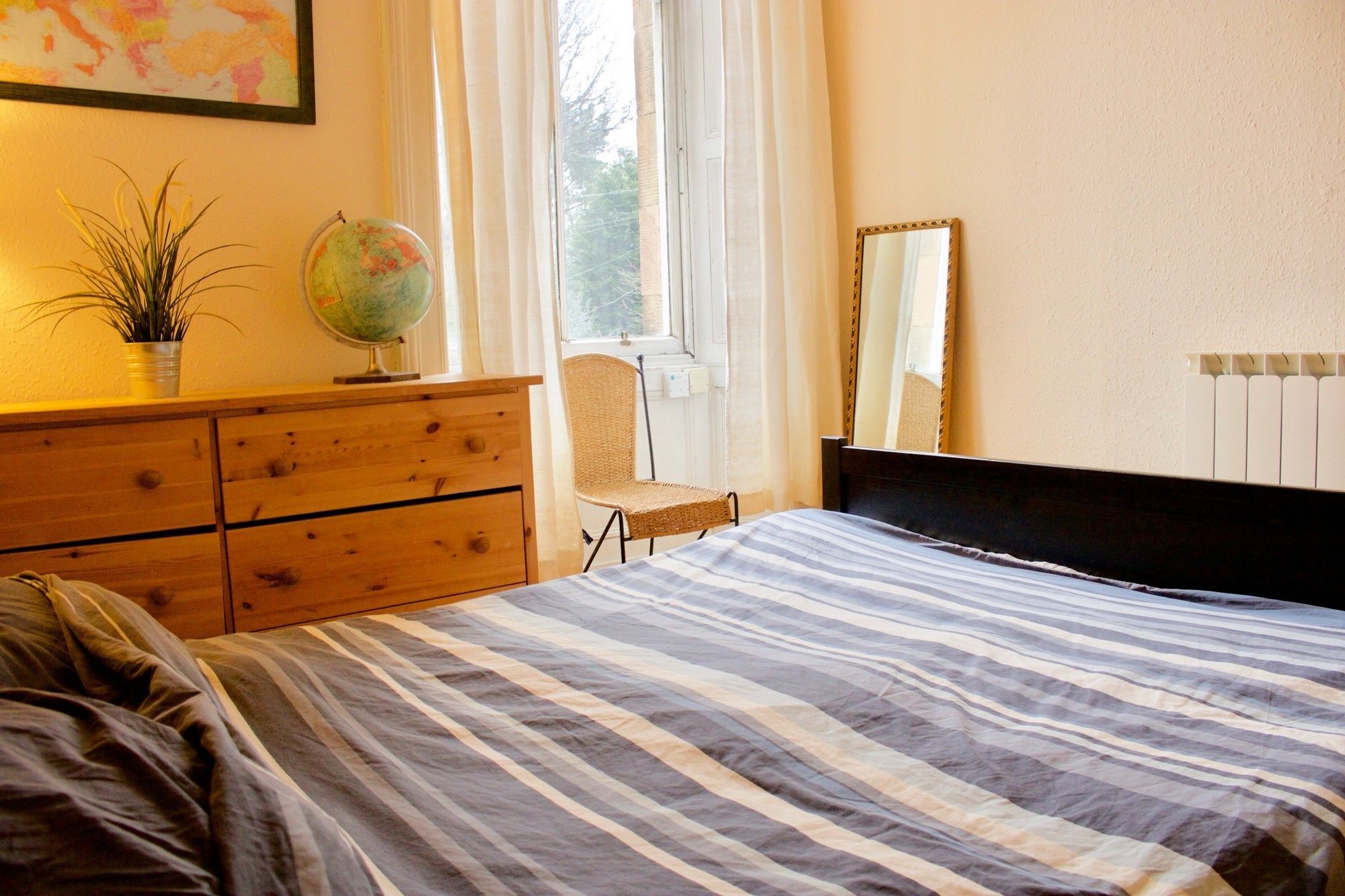 2 Bedroom Flat In Morningside Edinburgh