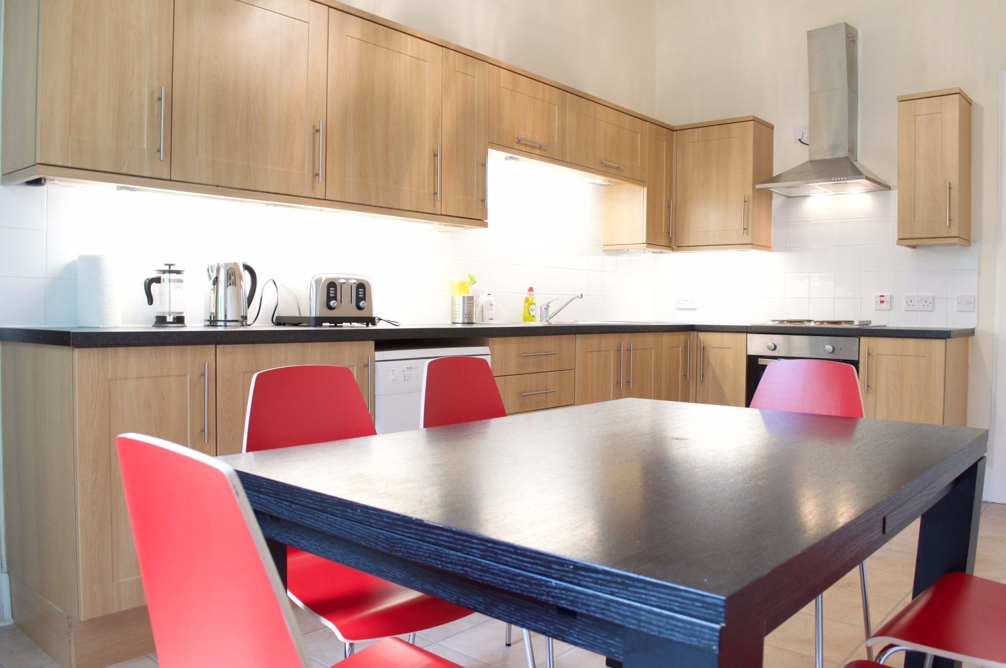 3 Bedroom Accommodates 8 Apartment *