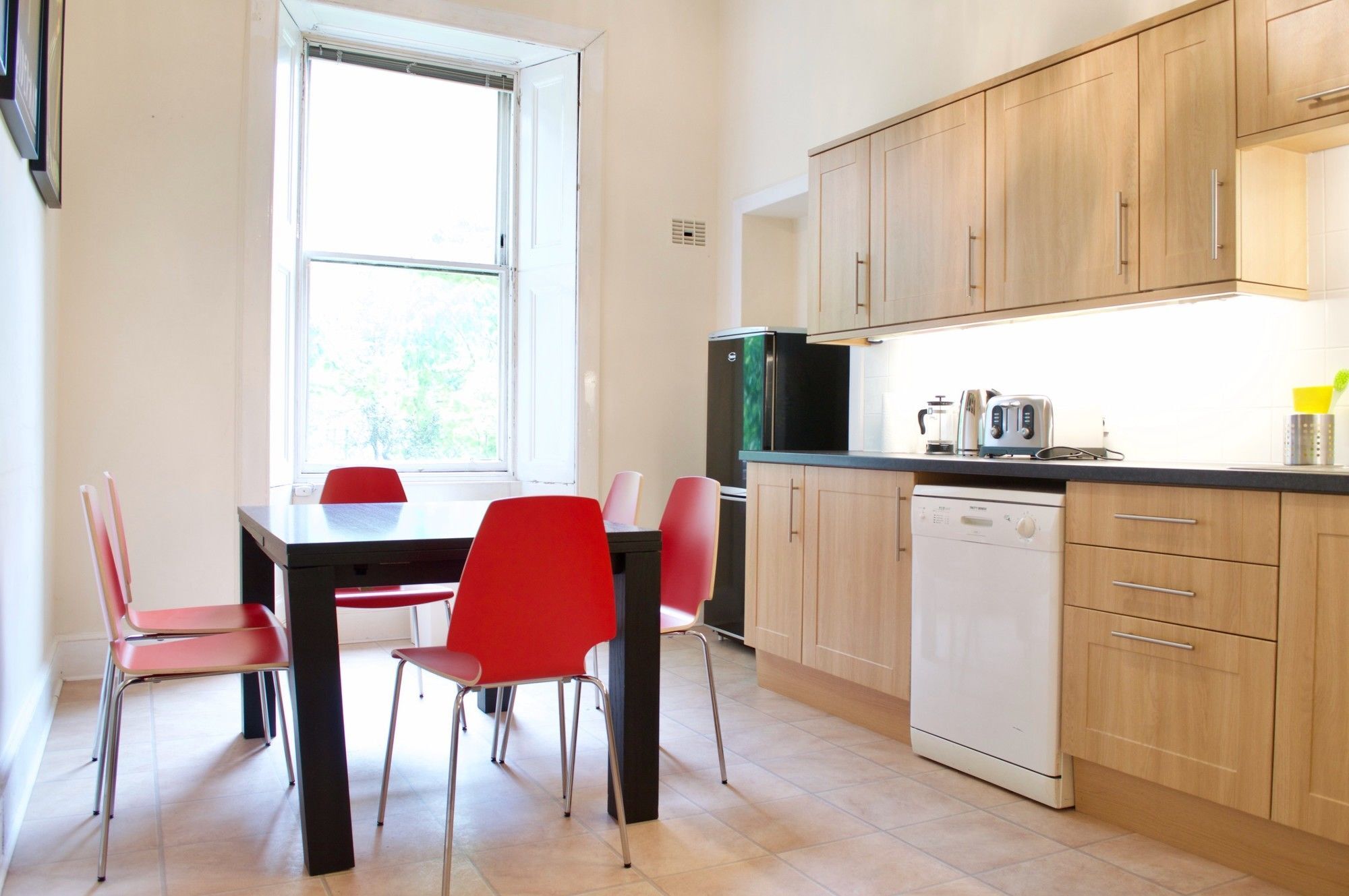 3 Bedroom Accommodates 8 Edinburgh