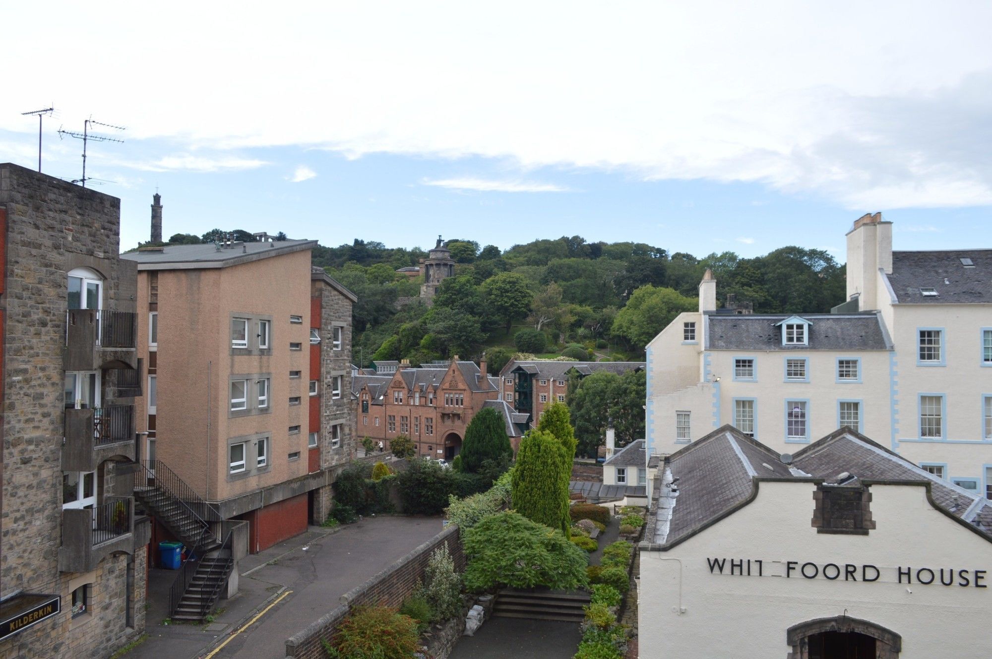 1 Bedroom On Royal Mile *