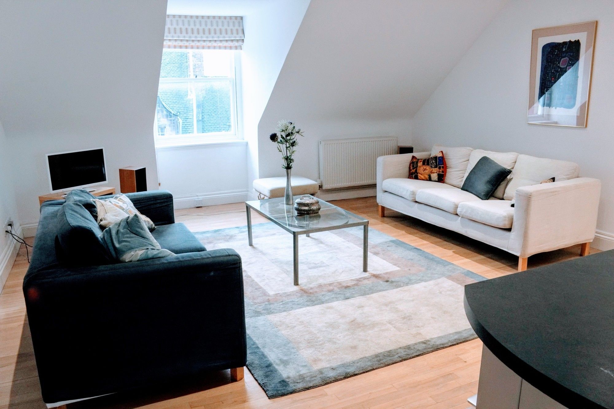 Apartment 2 Bedroom Penthouse On Royal Mile EDI