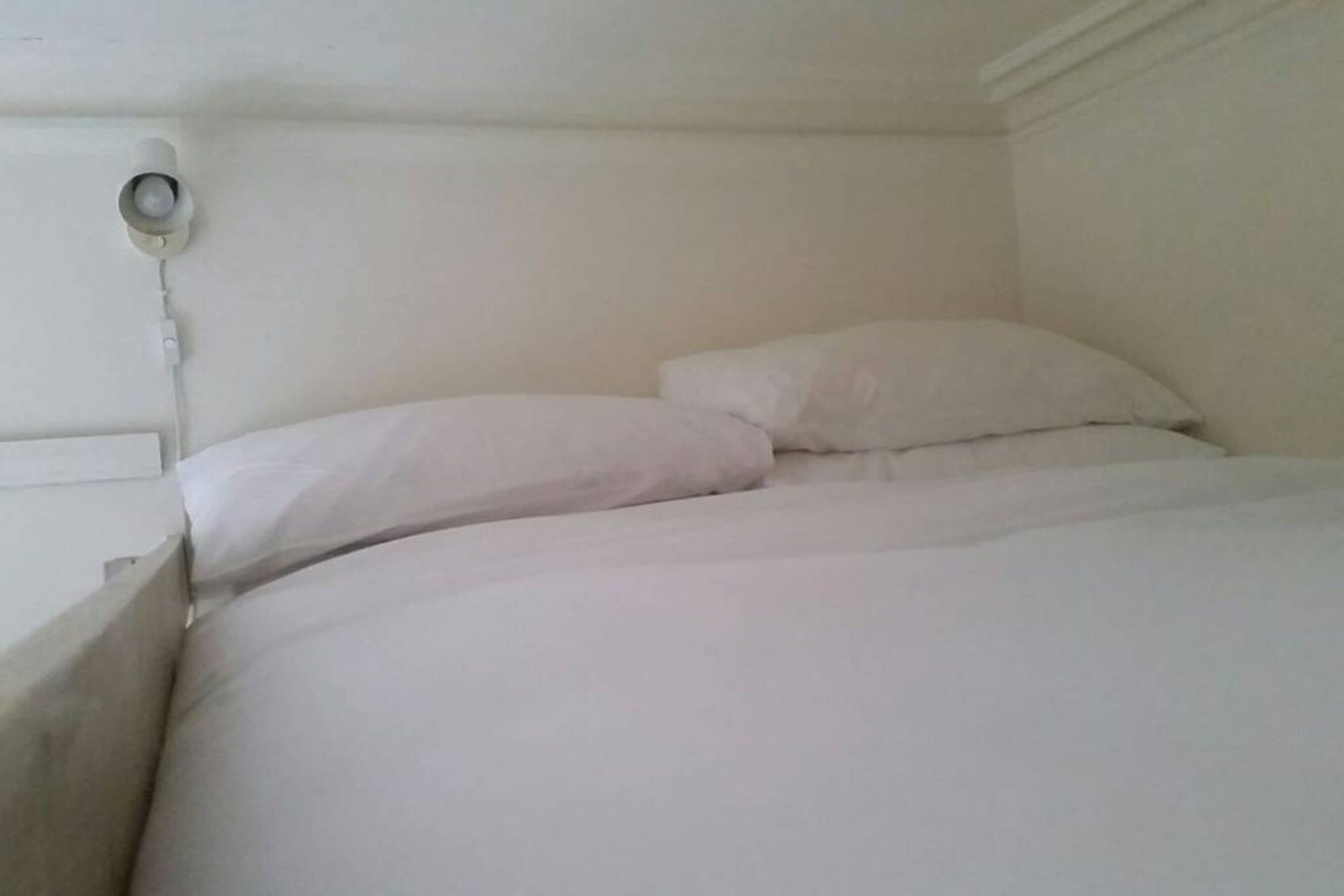 4 Bedroom Flat In Centre * Edinburgh