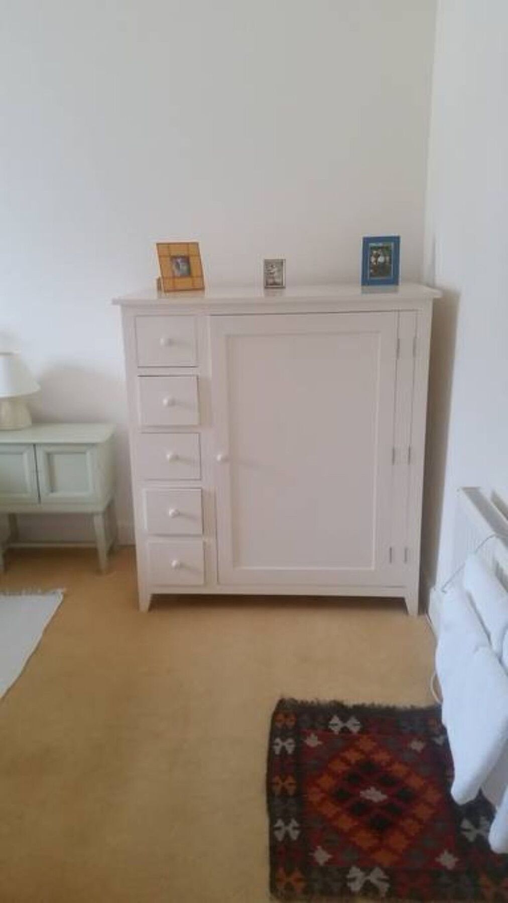 4 Bedroom Flat In Centre Apartment *