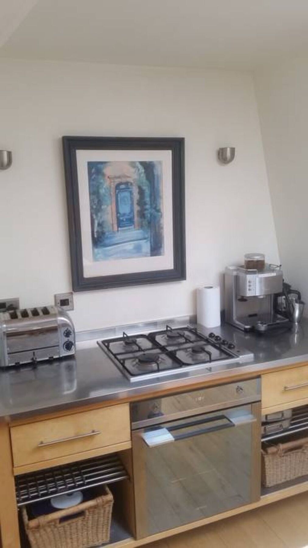 4 Bedroom Flat In Centre Apartment