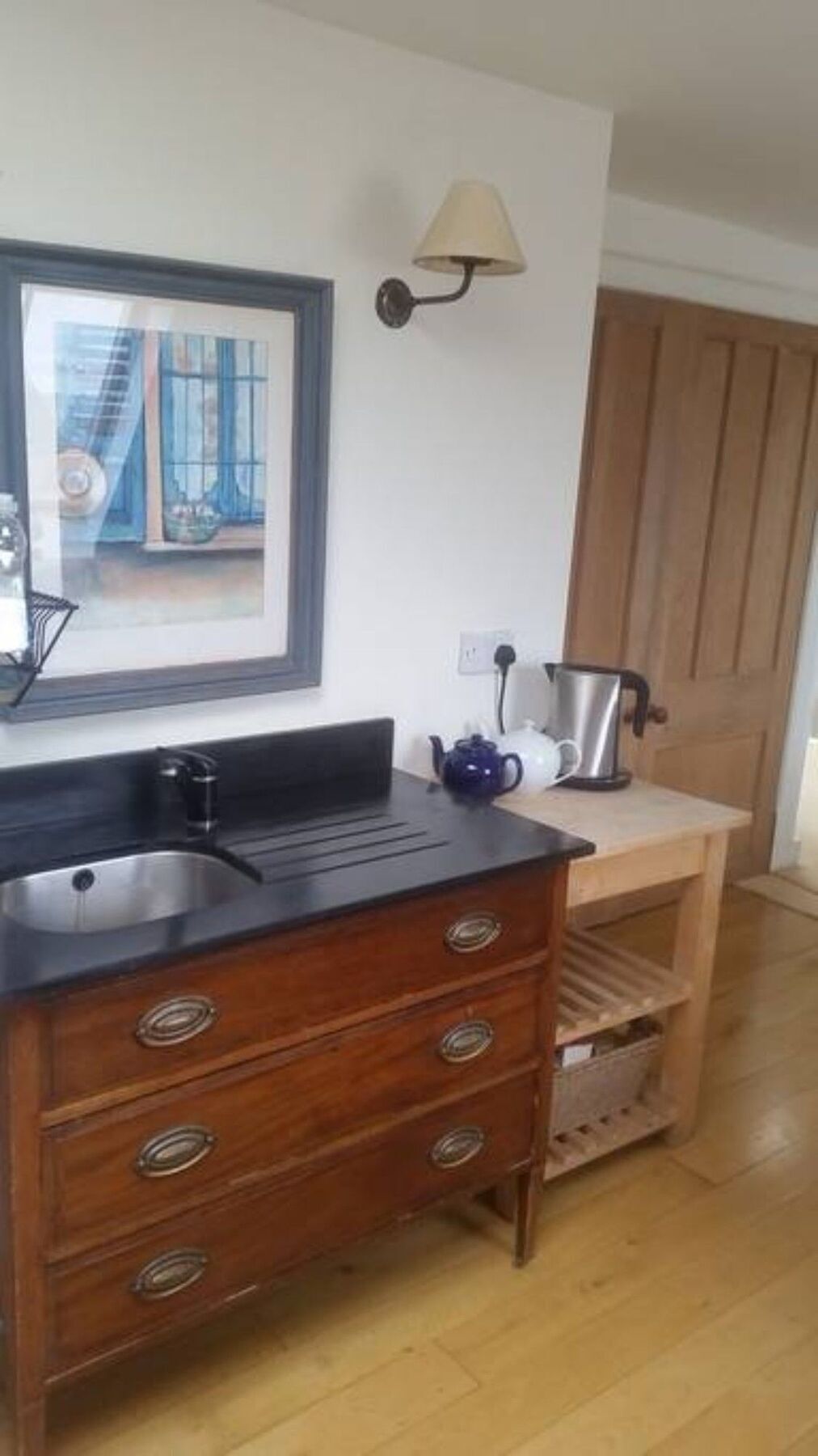 4 Bedroom Flat In Centre Apartment *