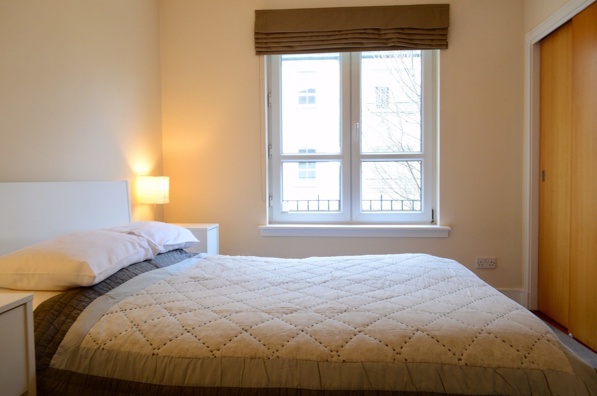 Apartment 2 Bedroom Close To Centre Edinburgh