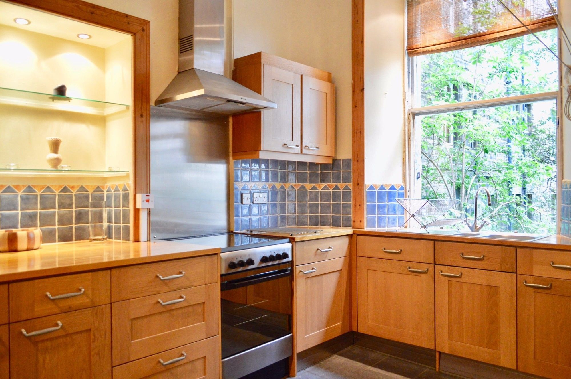 Apartment 2 Bedroom Flat Edinburgh
