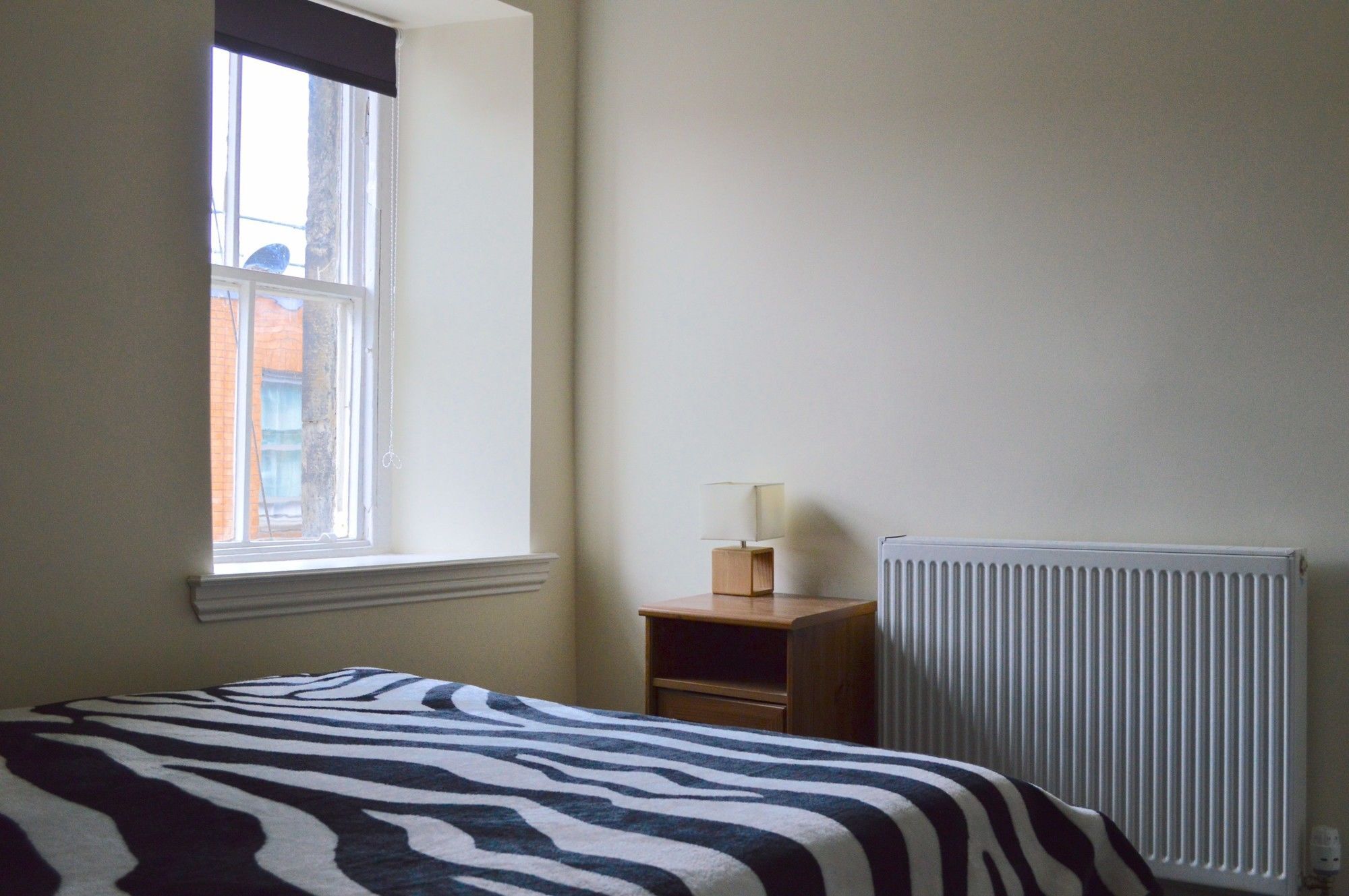 1 Bedroom Centre Apartment *