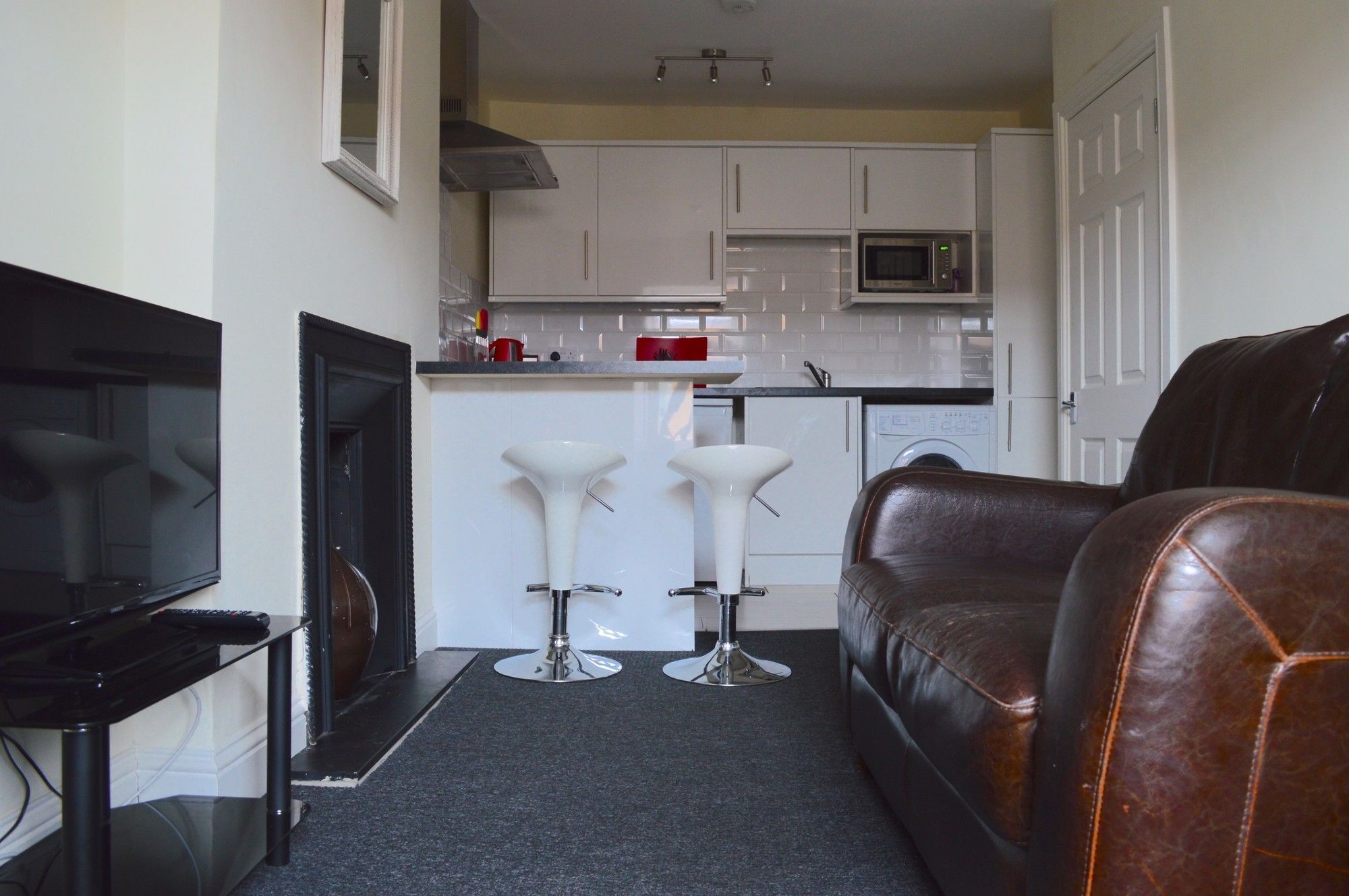 1 Bedroom Centre Apartment Edinburgh