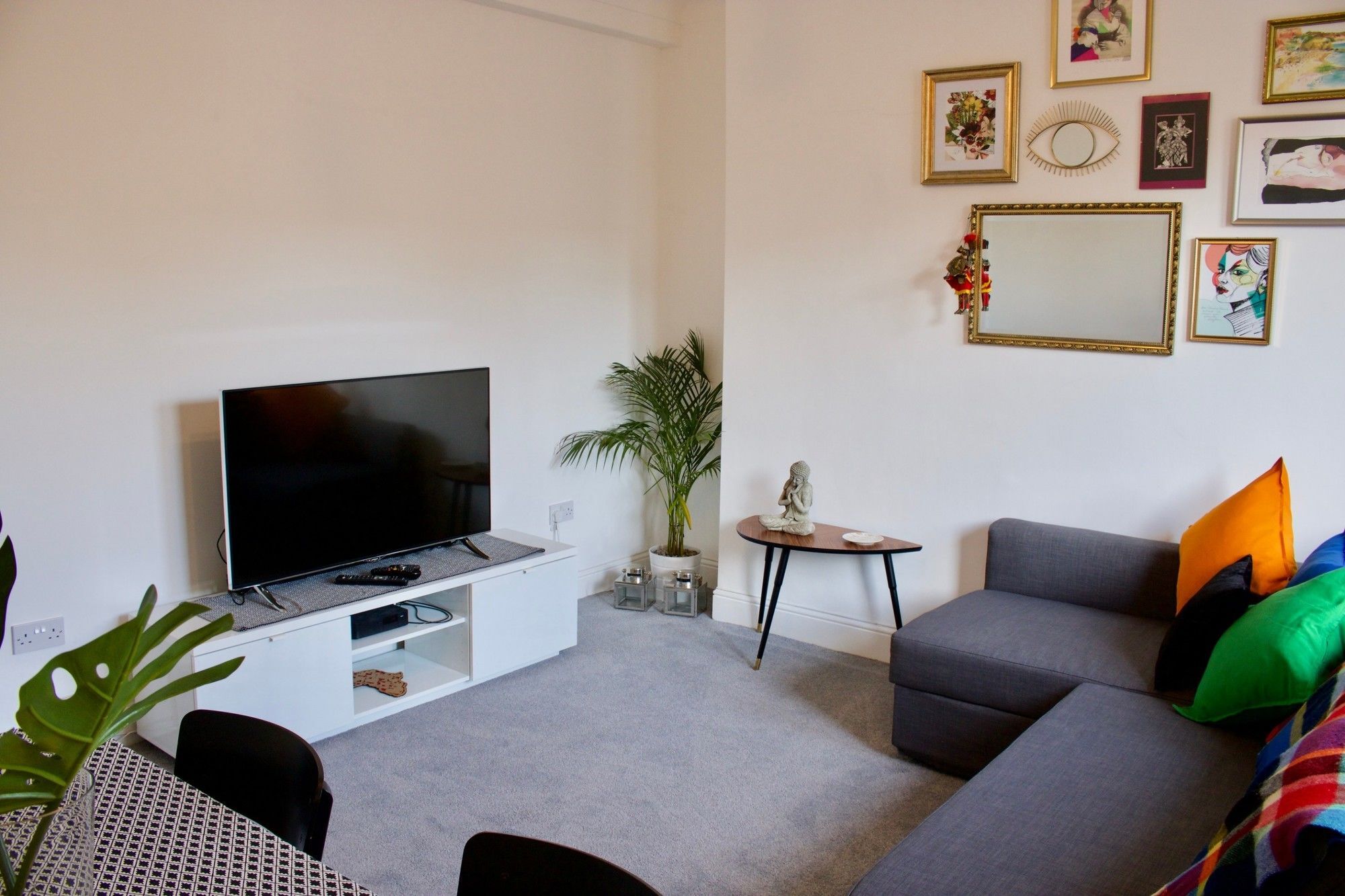 2 Bedroom Near Murrayfield Apartment Edinburgh