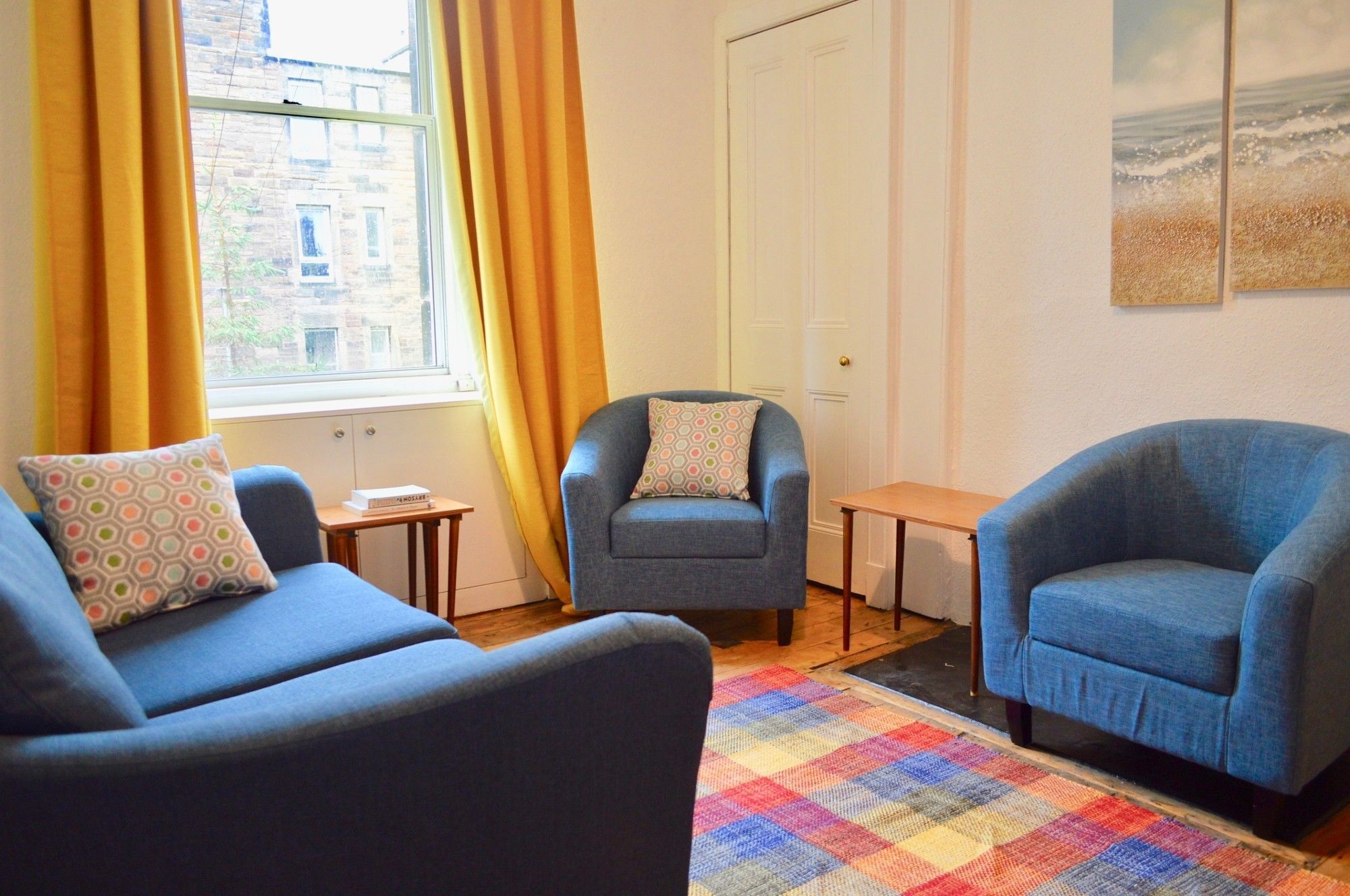 One Bedroom Flat With Box In * Edinburgh