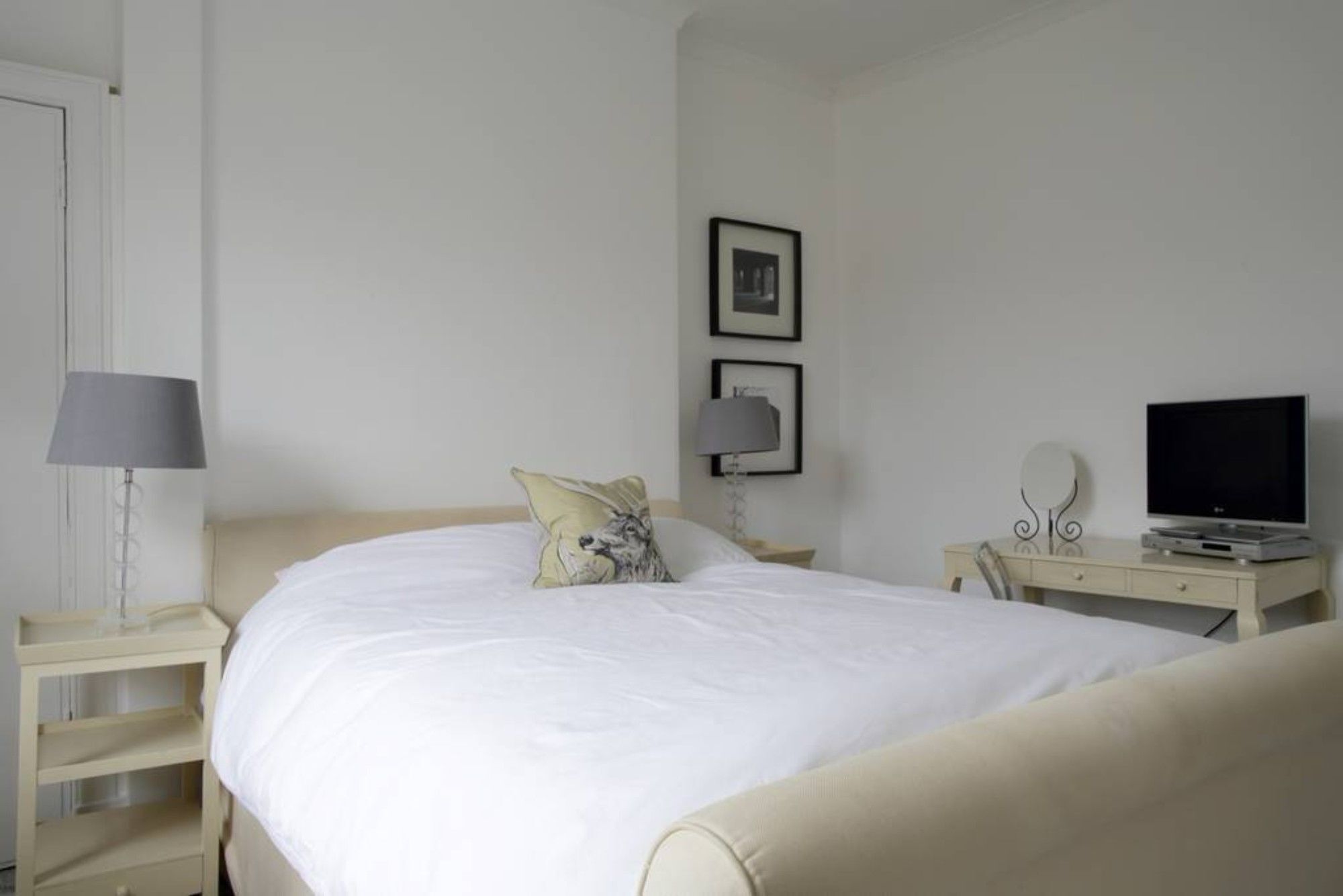 2 Bedroom Bruntsfield Apartment *
