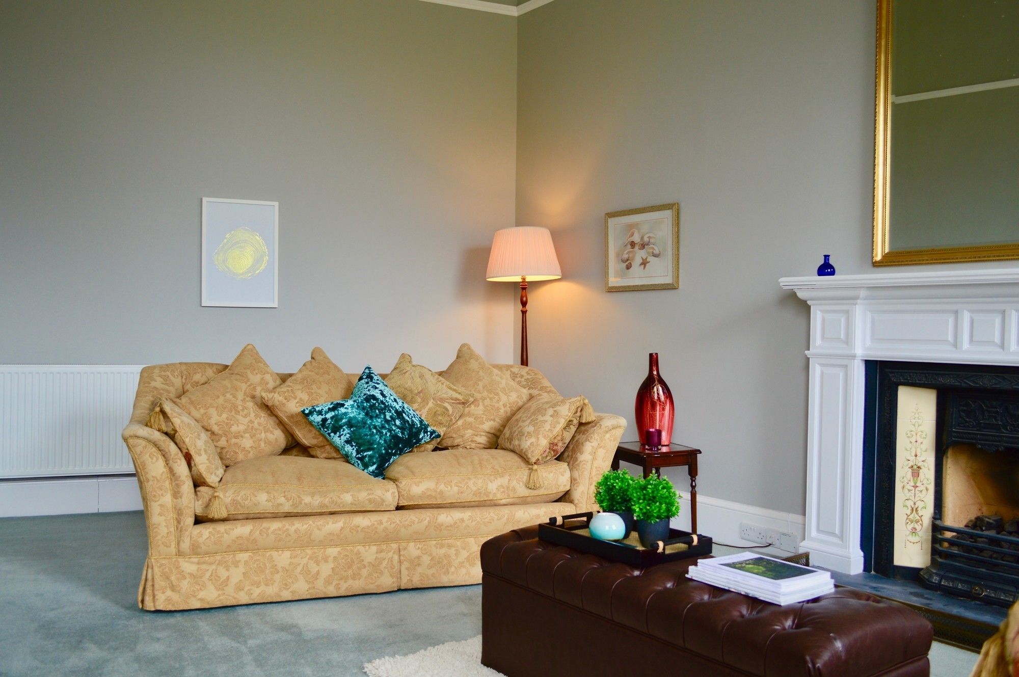 West End 2 Bedroom Georgian Apartment Edinburgh