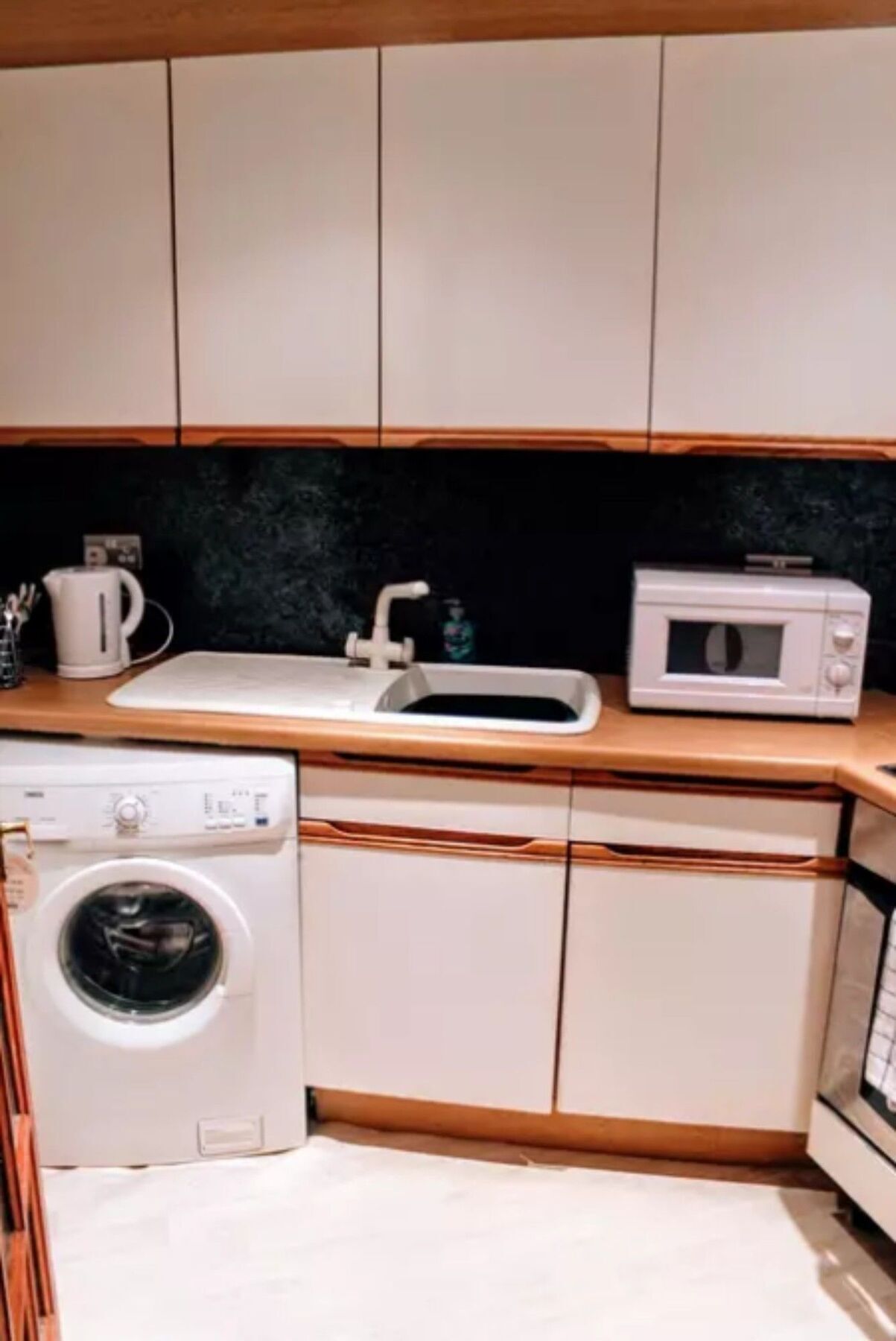 1 Bedroom Near The Old Town * Edinburgh