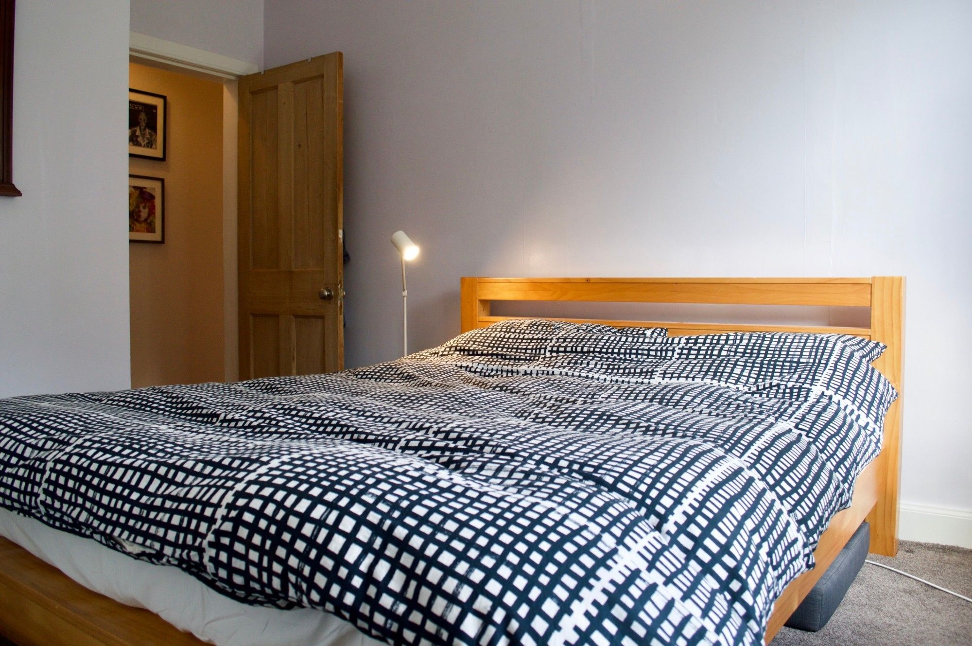 1 Bedroom Ground Floor Colony Flat * Edinburgh