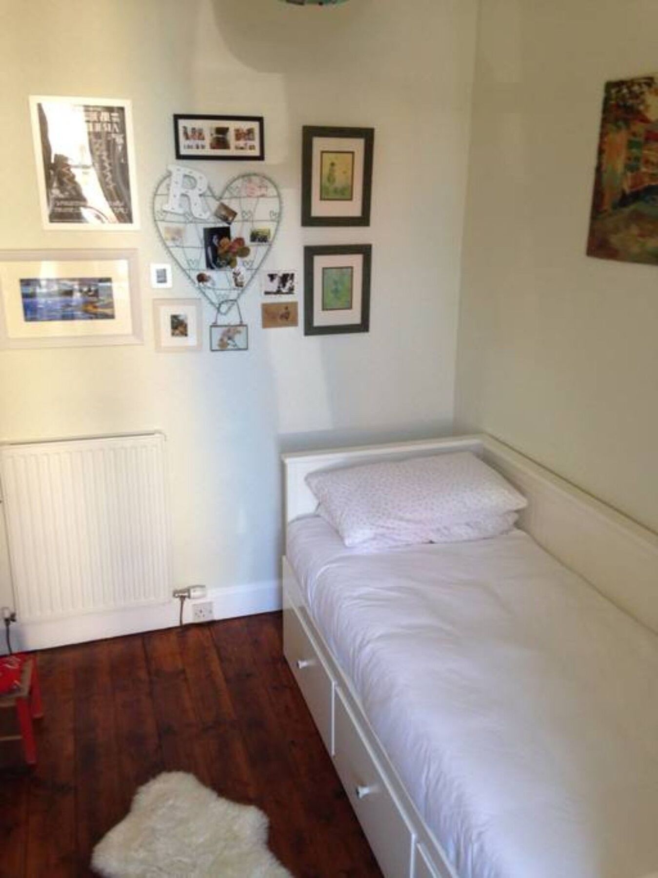 2 Bedroom Flat In Holyrood Park Sleeps 5