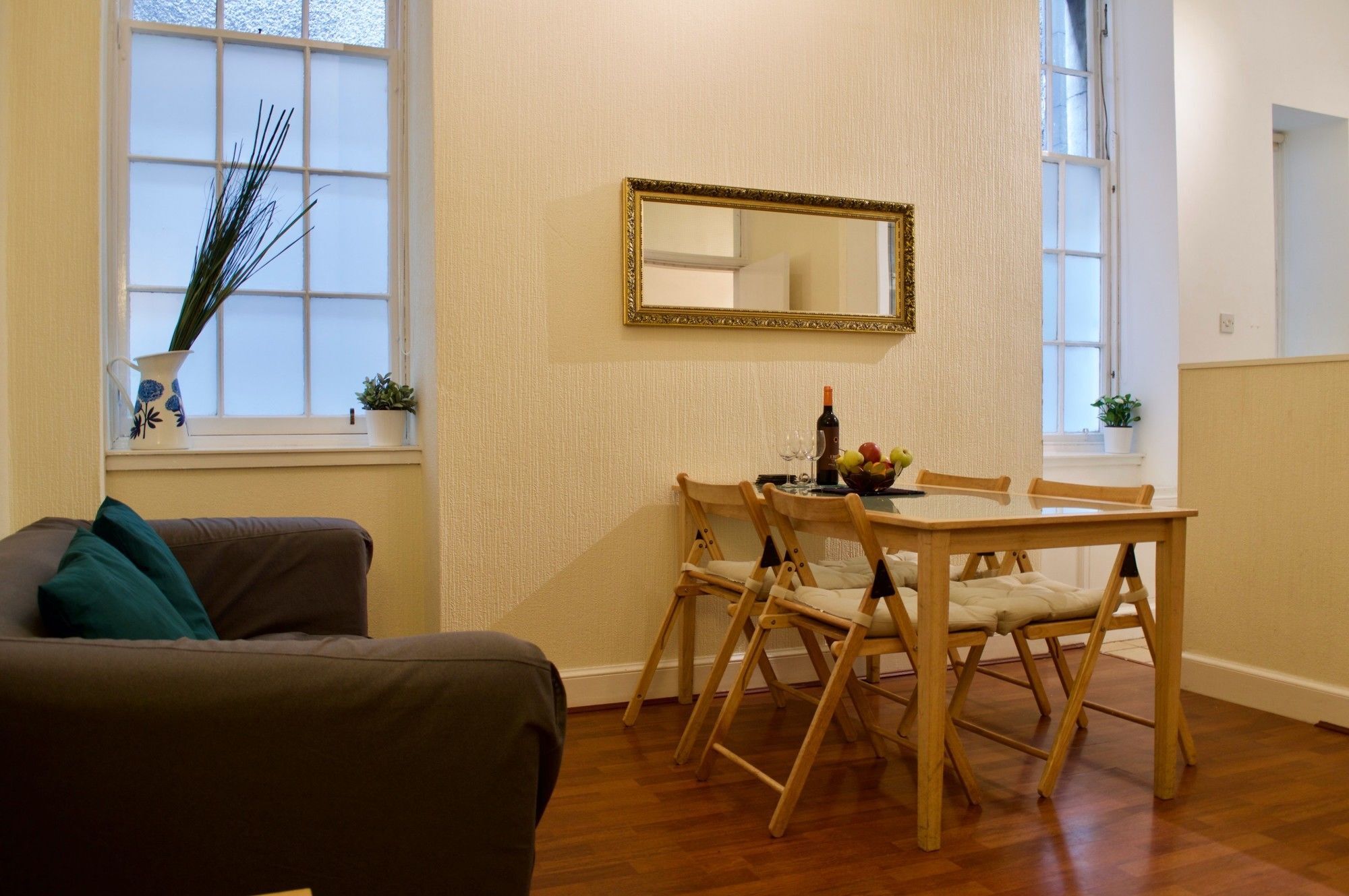 2 Bedroom In Pleasance