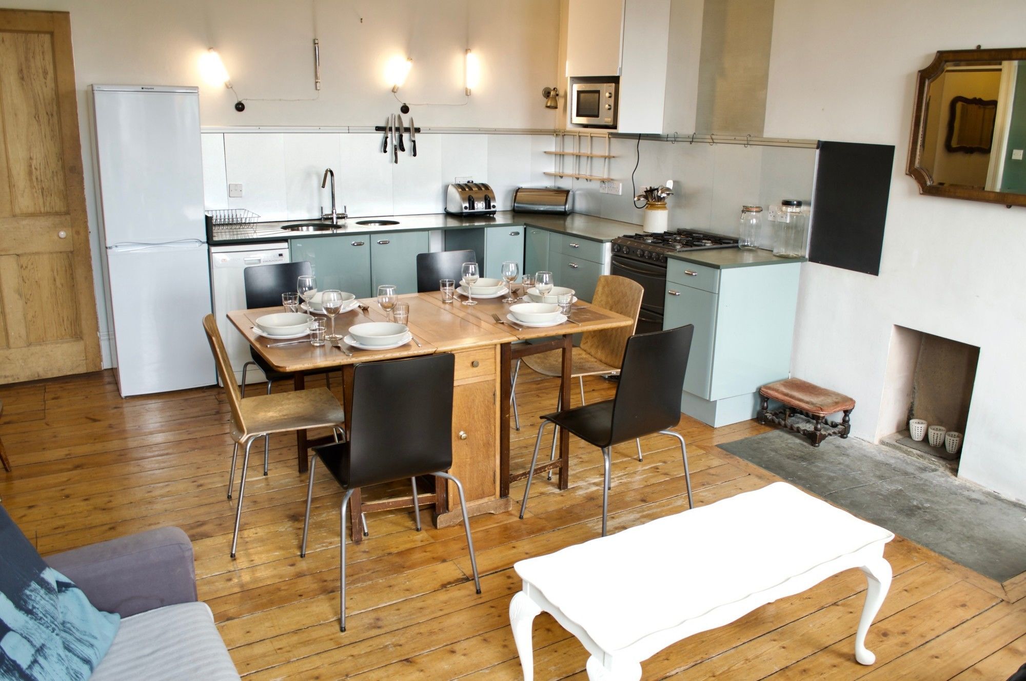 Apartment 3 Bedroom Flat Edinburgh