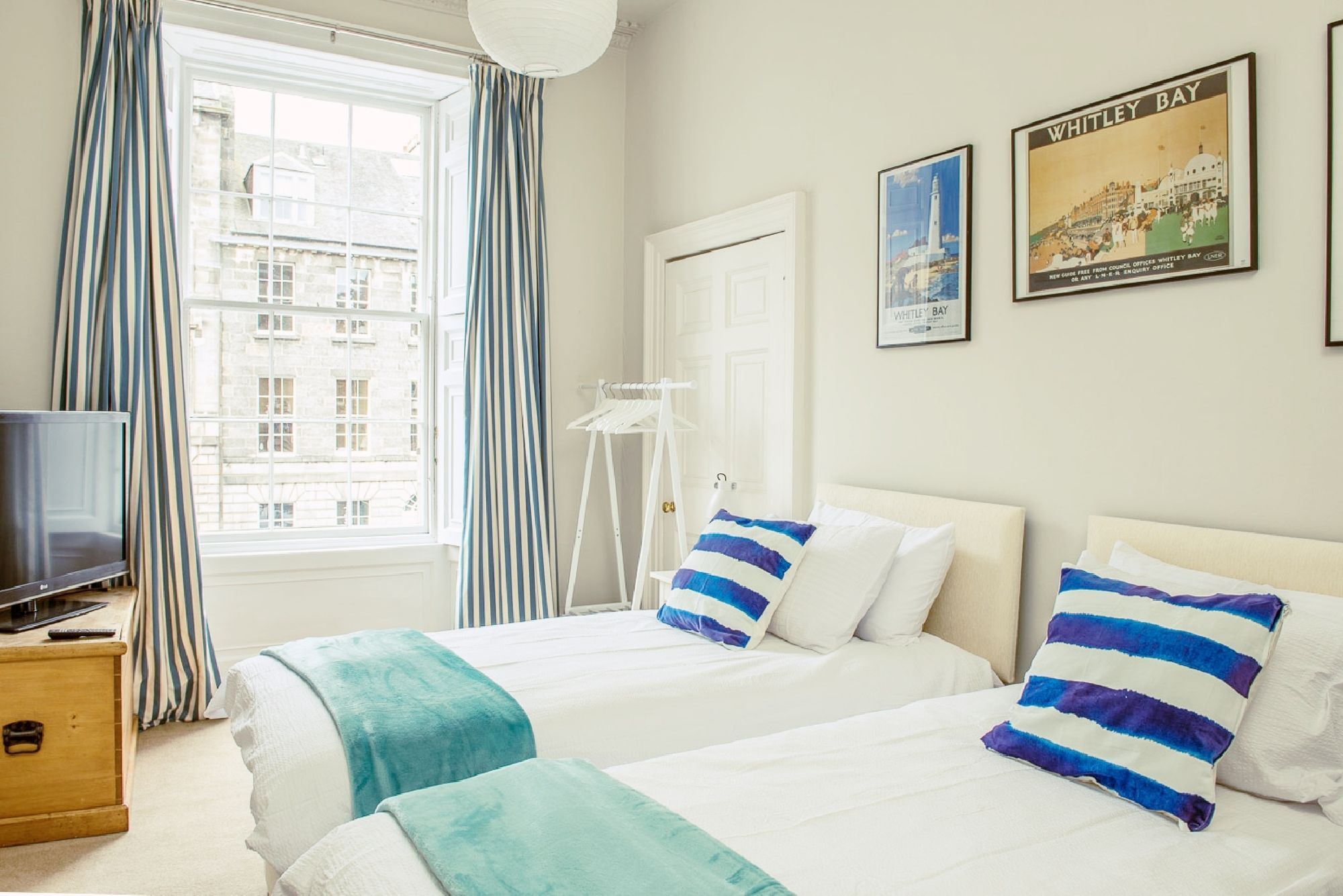 Elegant Apartment *