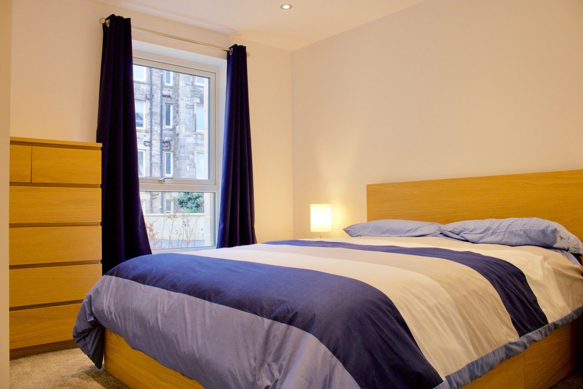 Cosy 2-br Flat In Popular Broughton - Sleeps 4 Apartment *