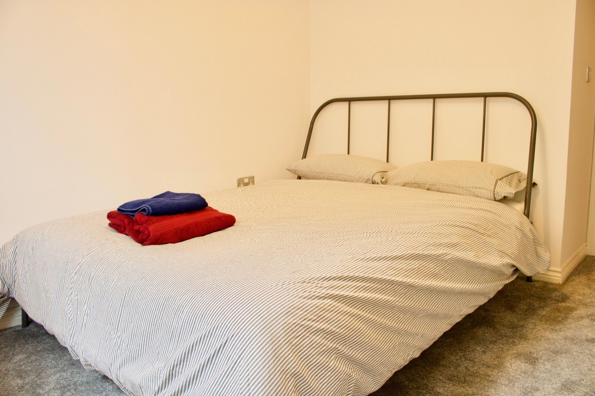 Cosy 2-br Flat In Popular Broughton - Sleeps 4 Apartment