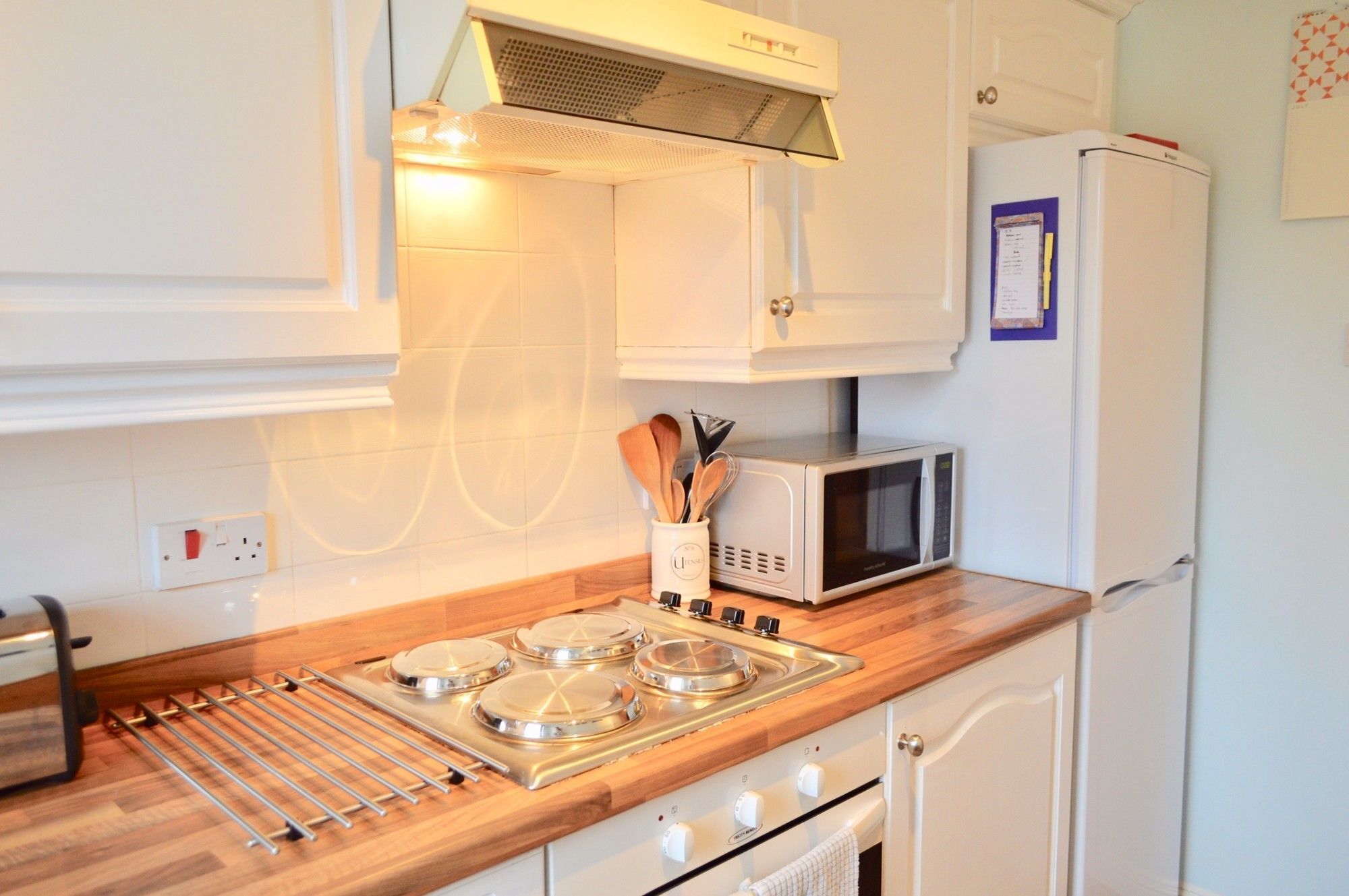 2 Bedroom Flat In Apartment *