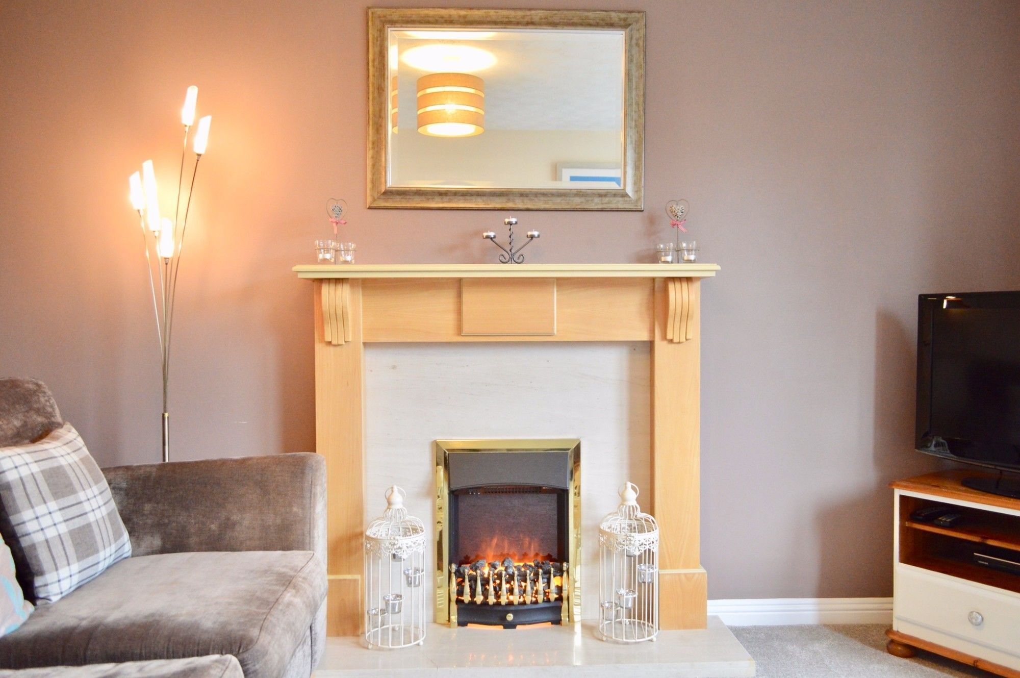 2 Bedroom Flat In Apartment Edinburgh