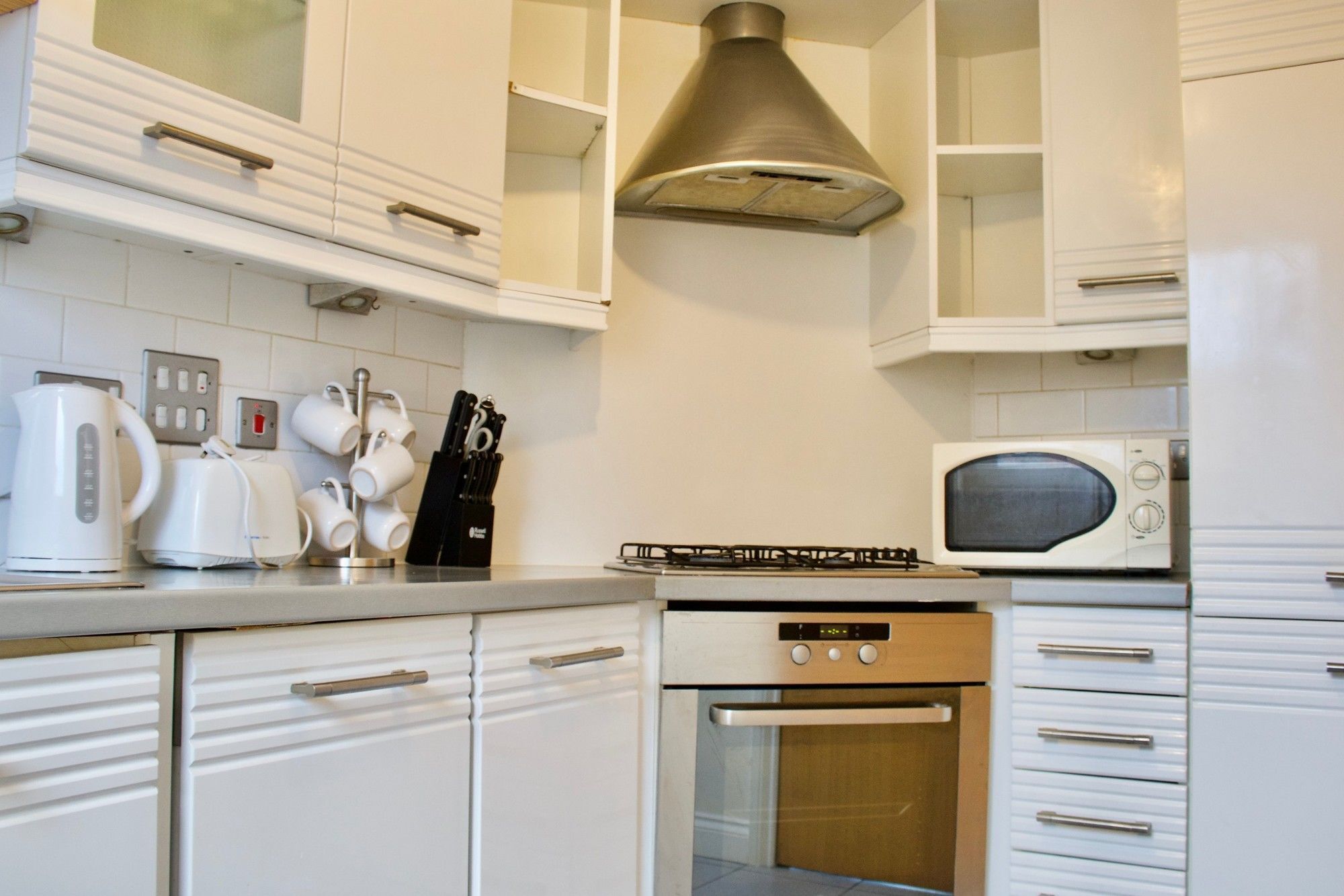 Apartment 2 Bedroom Leith Sleeps 4