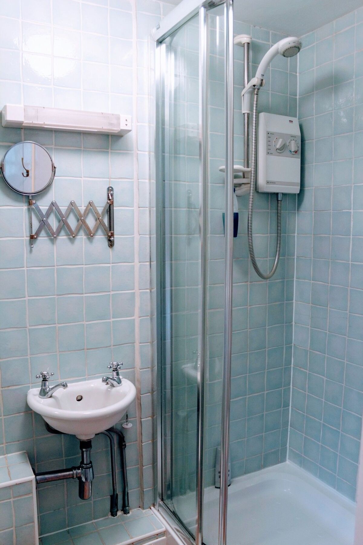 2 Bedroom, 2 Bathroom In New Town * Edinburgh