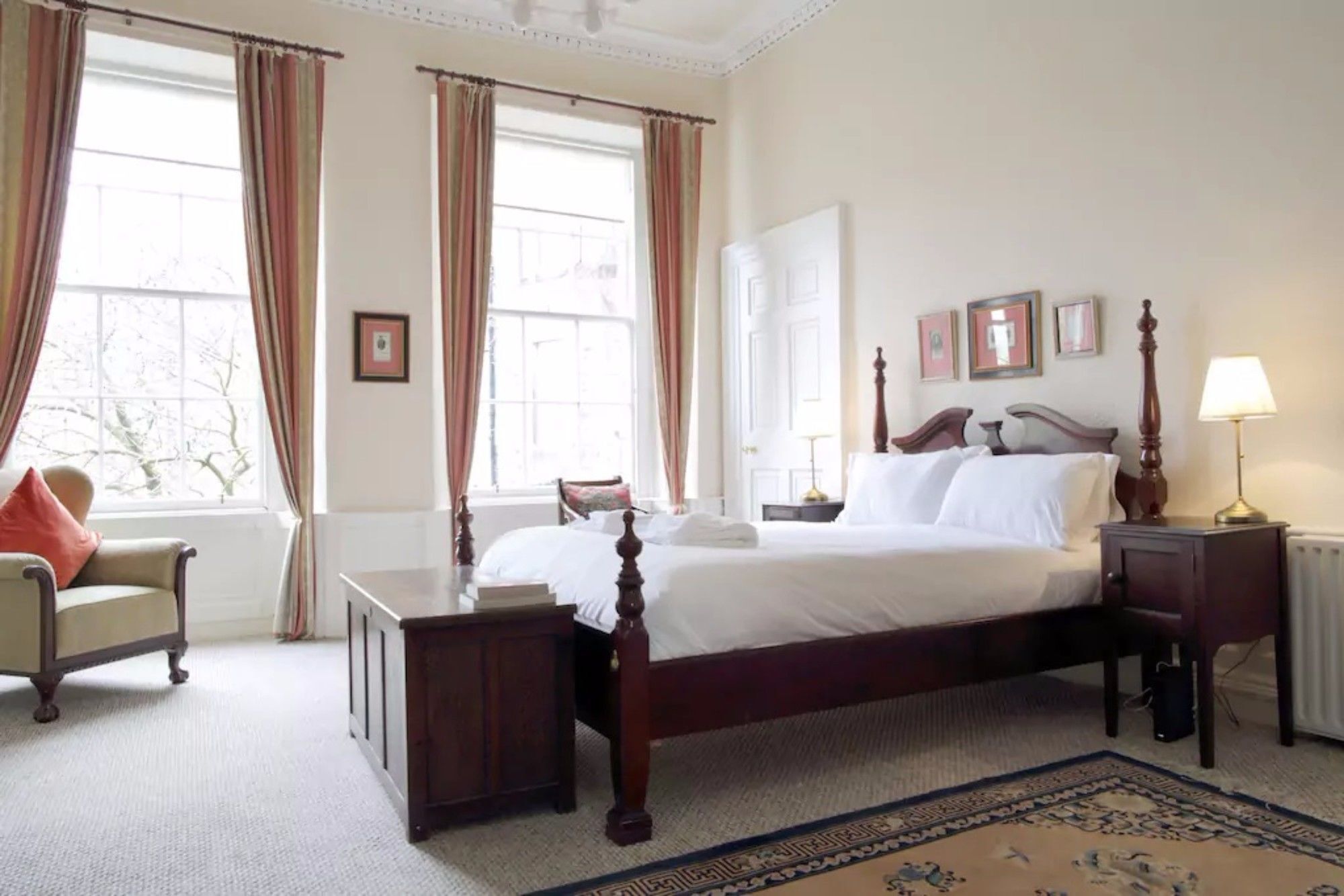 3 Bedroom Flat In Centre * Edinburgh